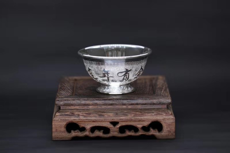 银碗999纯银云南雪花银餐具家用实用婴儿满月礼物