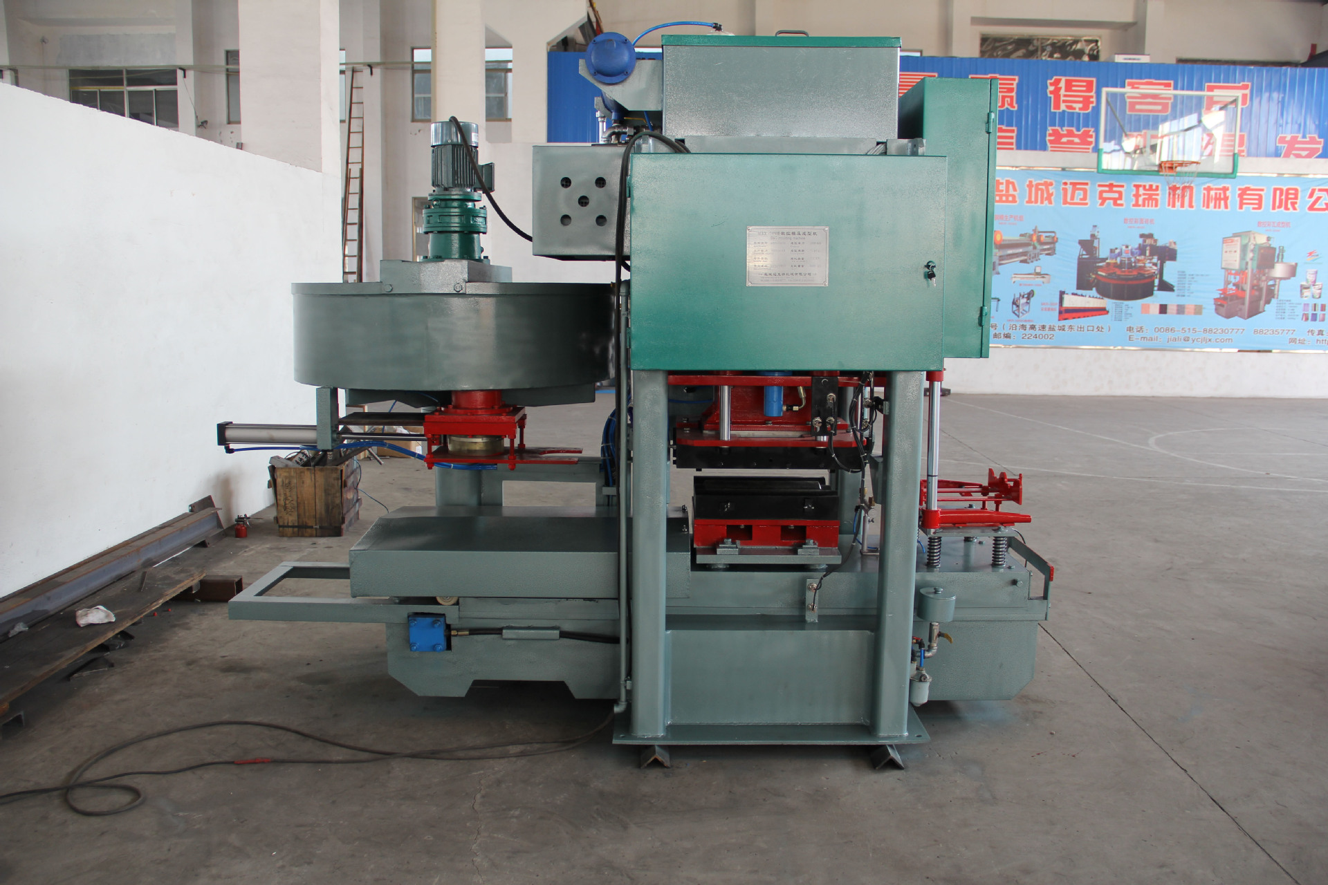 厂家供应水泥大瓦机 彩瓦机 彩瓦机械 水泥彩瓦机 相关设备