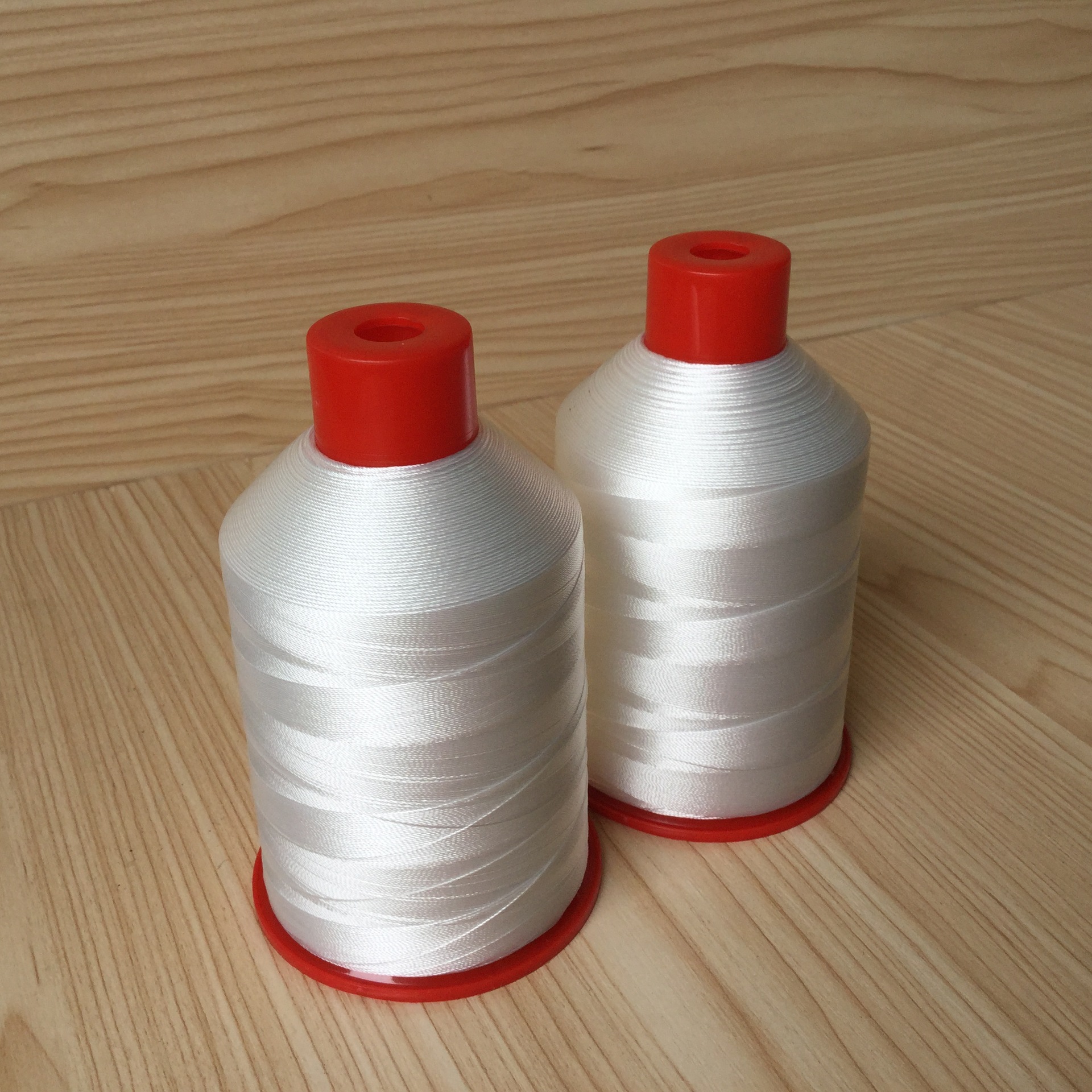 厂家现货批发 303高速涤纶纱短纤缝纫线 缝纫机线 服装宝塔缝衣线