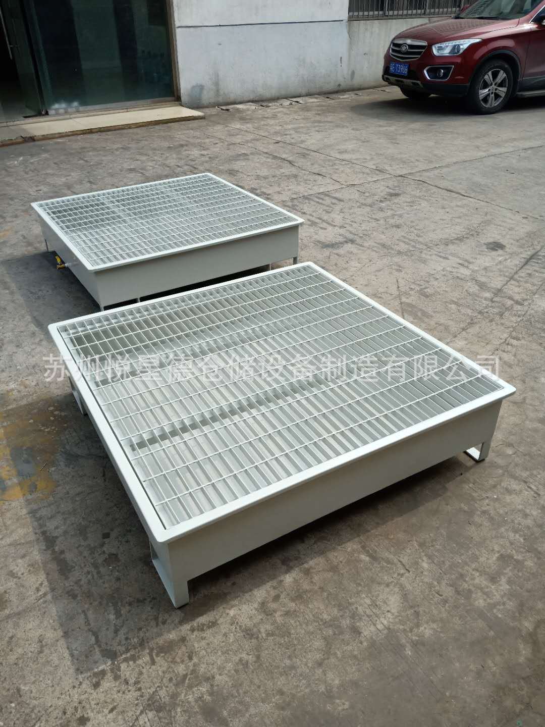 天津防泄露托盘金属防泄漏托盘油桶化学品防溢托盘不锈钢站台