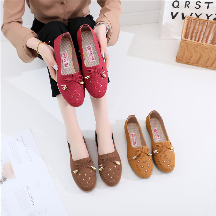 Spring and Autumn New Old Beijing Cloth Shoes Women's Pumps Beef Tendon Soft Bottom Mom Shoes Middle-Aged and Elderly Casual Flat Shoes