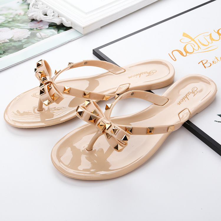 New Rivets Bow Craft Slippers Summer Liu Ding 2022 Women's Outing Beach Slippers Jelly Crystal Shoes