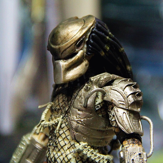 neca出品 铁血战士 25周年 p1 元祖7寸可动人偶模型