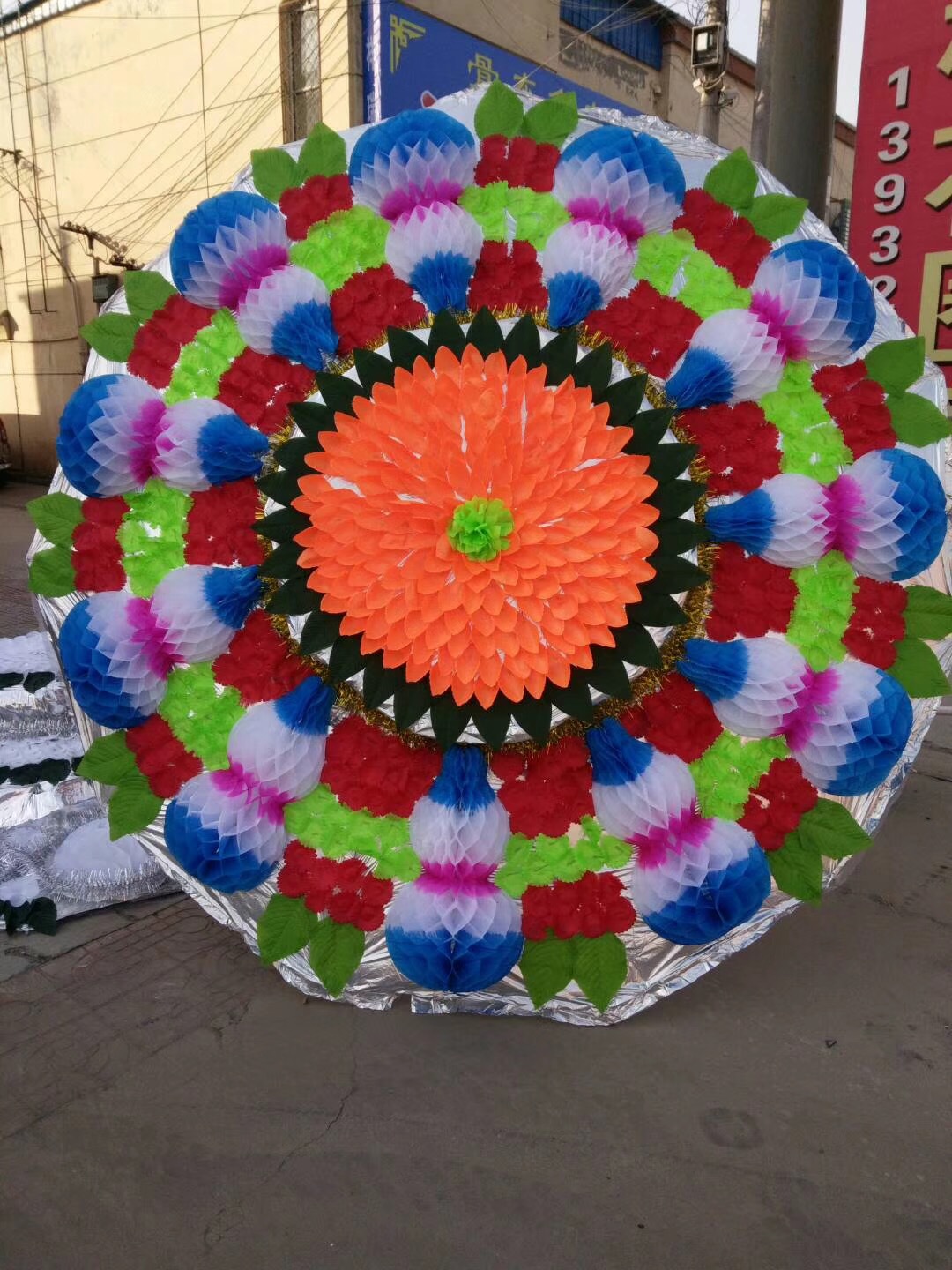 厂家批发2米仿真花圈长彪纸花殡葬用品 定制各种造型折叠花圈