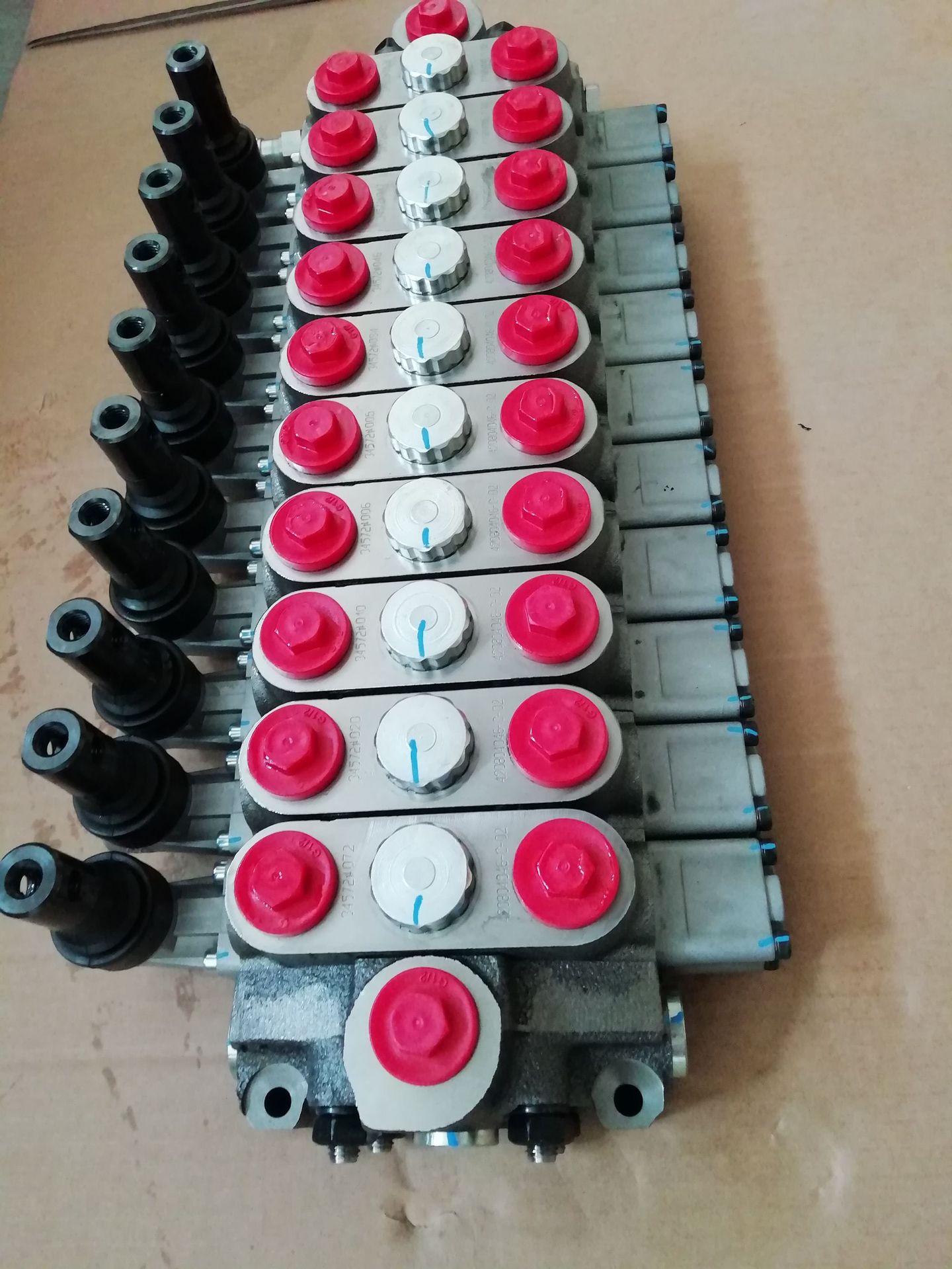 Italy Head Multiway Valve HC-D4/7 Seven-Joint Multiway Valve Hydrocontrol Rig Multiway Valve