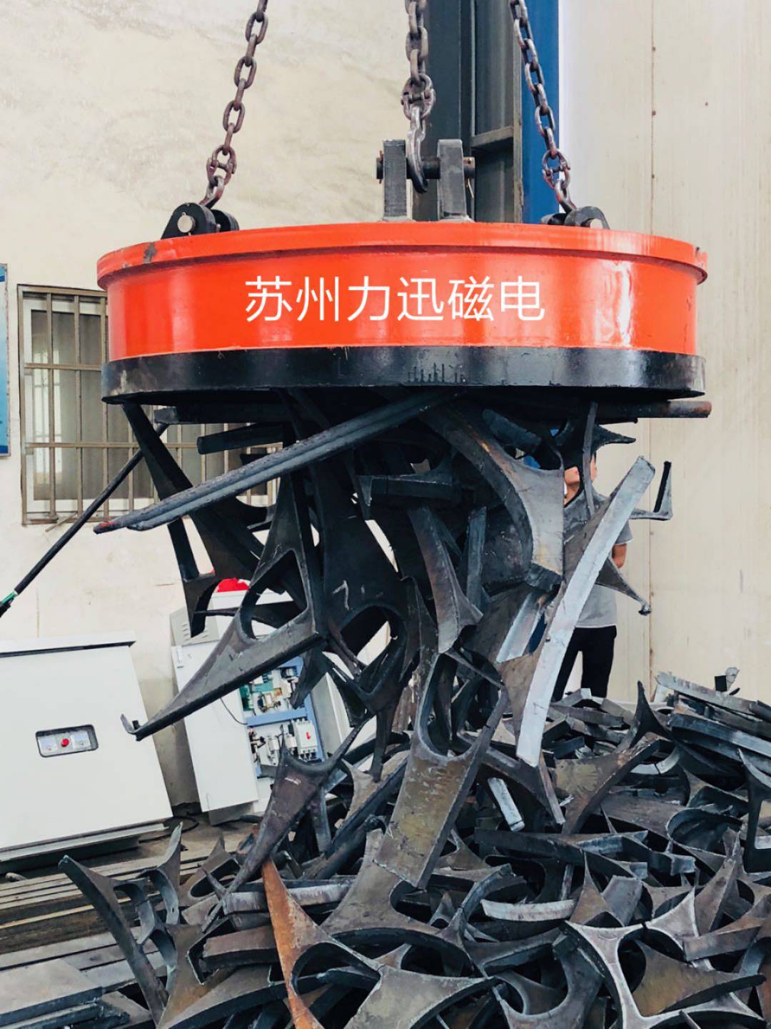 厂家低价供应定做 起重电磁铁 吊运废钢吸盘电磁铁 除铁器电磁铁