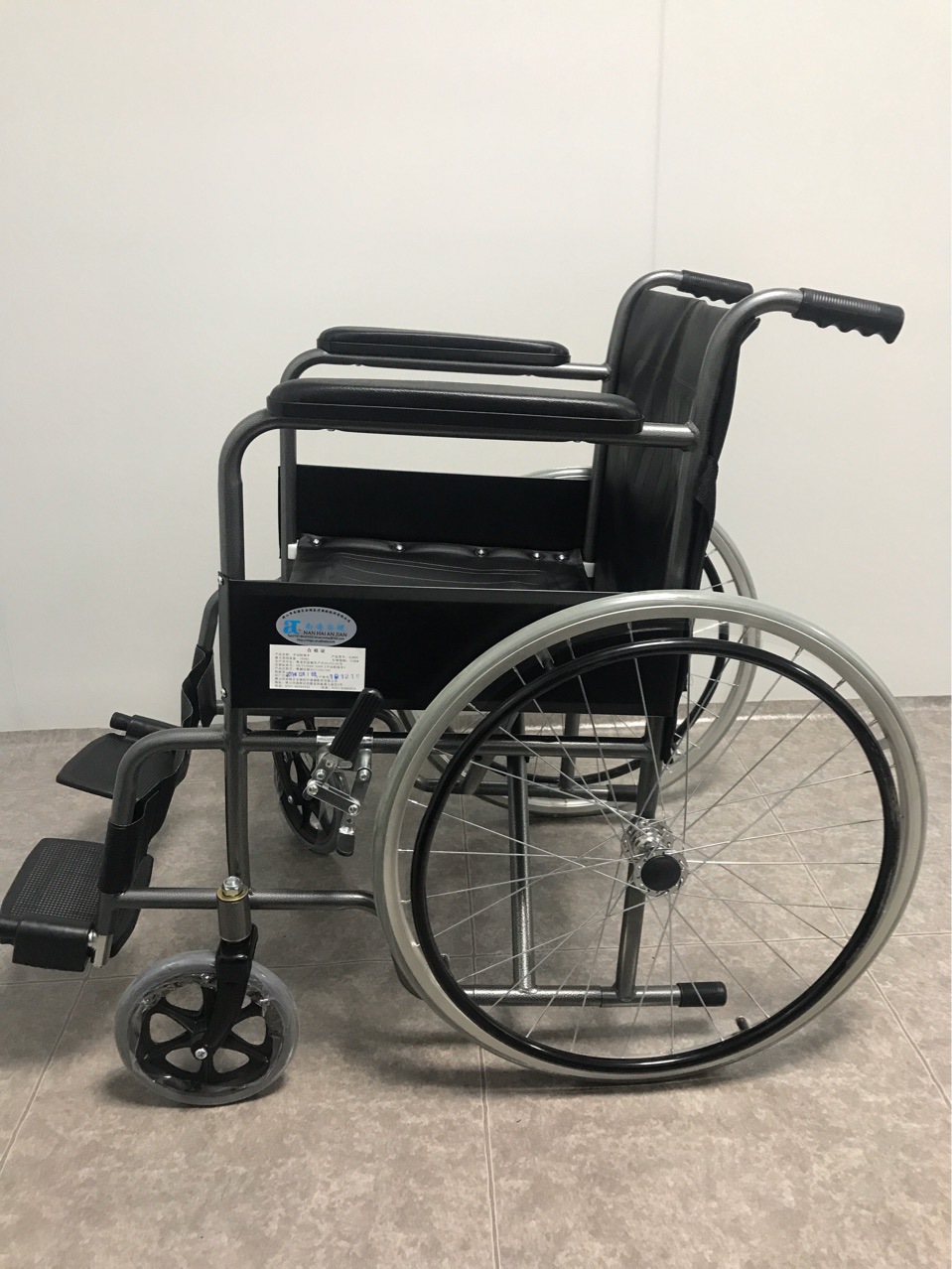 加厚钢管老人轮椅折叠手动轮椅残疾人轮椅车手推轮椅
