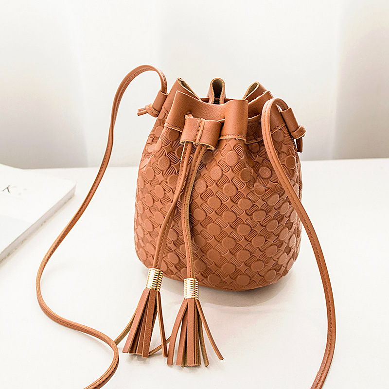 Factory for Women's Bag Embossed Double Tassel Bucket Bag Amazon Wholesale 2020 Korean New Crossbody Shoulder Coin Purse