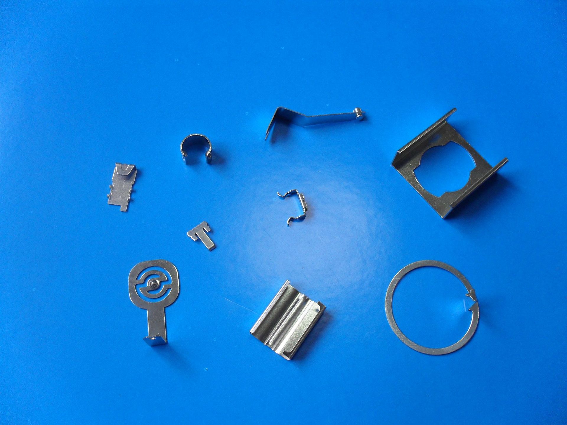 电子五金冲压件手机弹片铍铜簧片继电器弹片