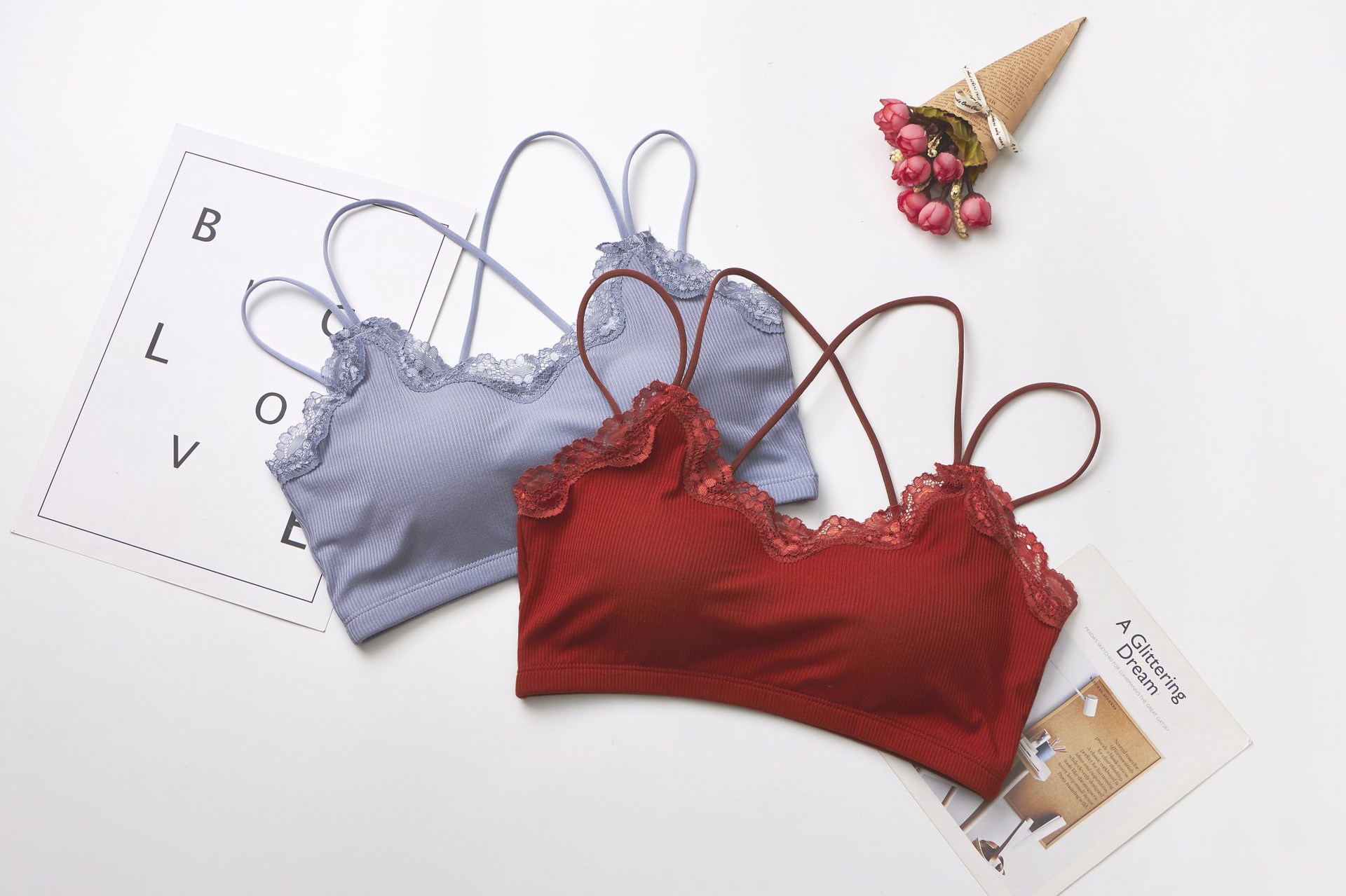 新款性感蕾丝边裹胸交叉美背吊带螺纹文胸聚拢瑜伽跑步运动内衣女