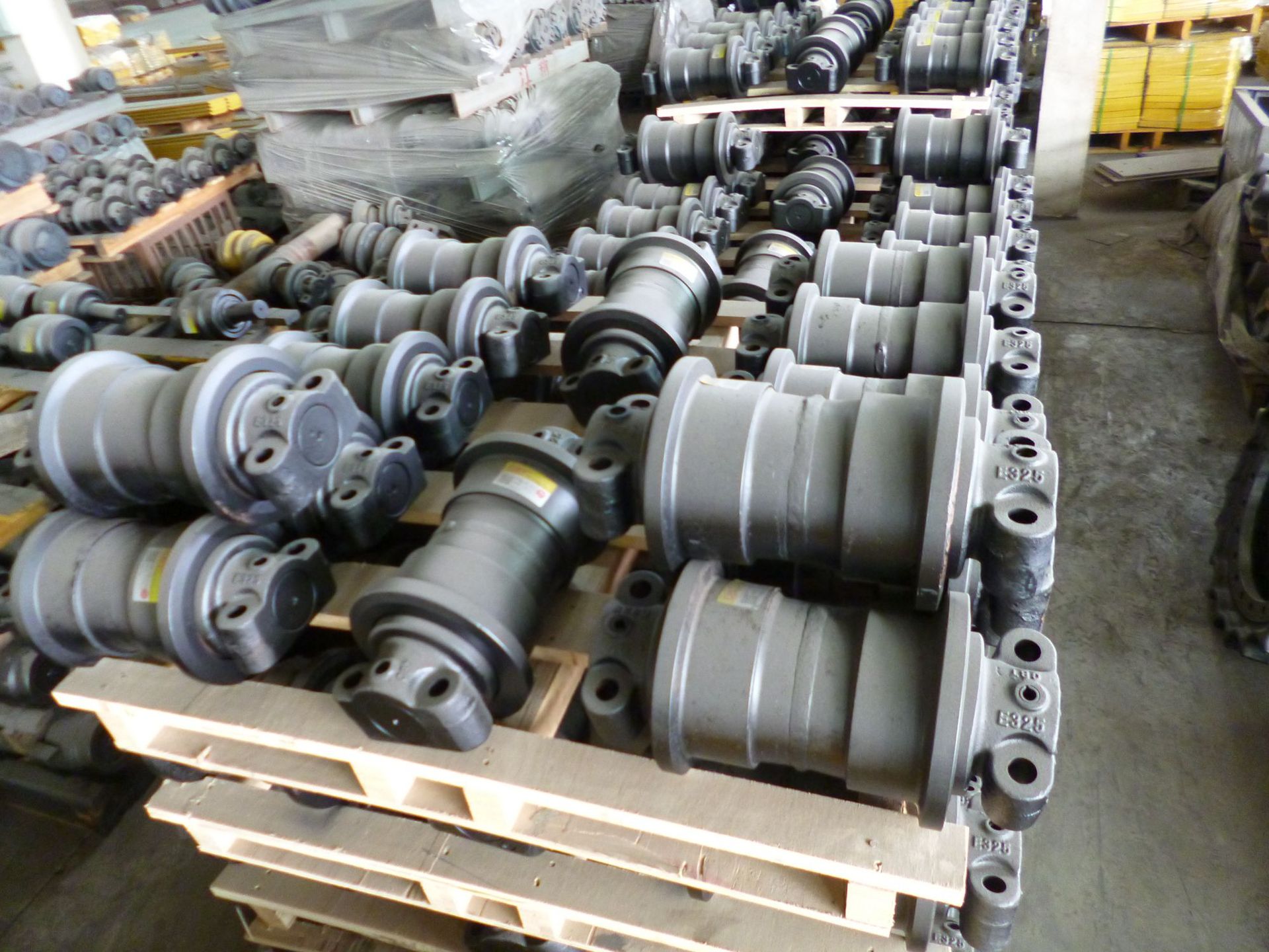 适用于小松1250 挖掘机支重轮