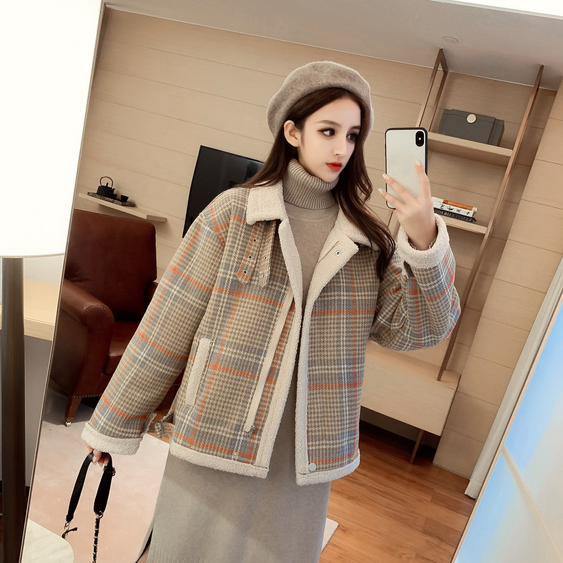 2019冬装新款韩版格子短款外套加厚加绒棉服女潮