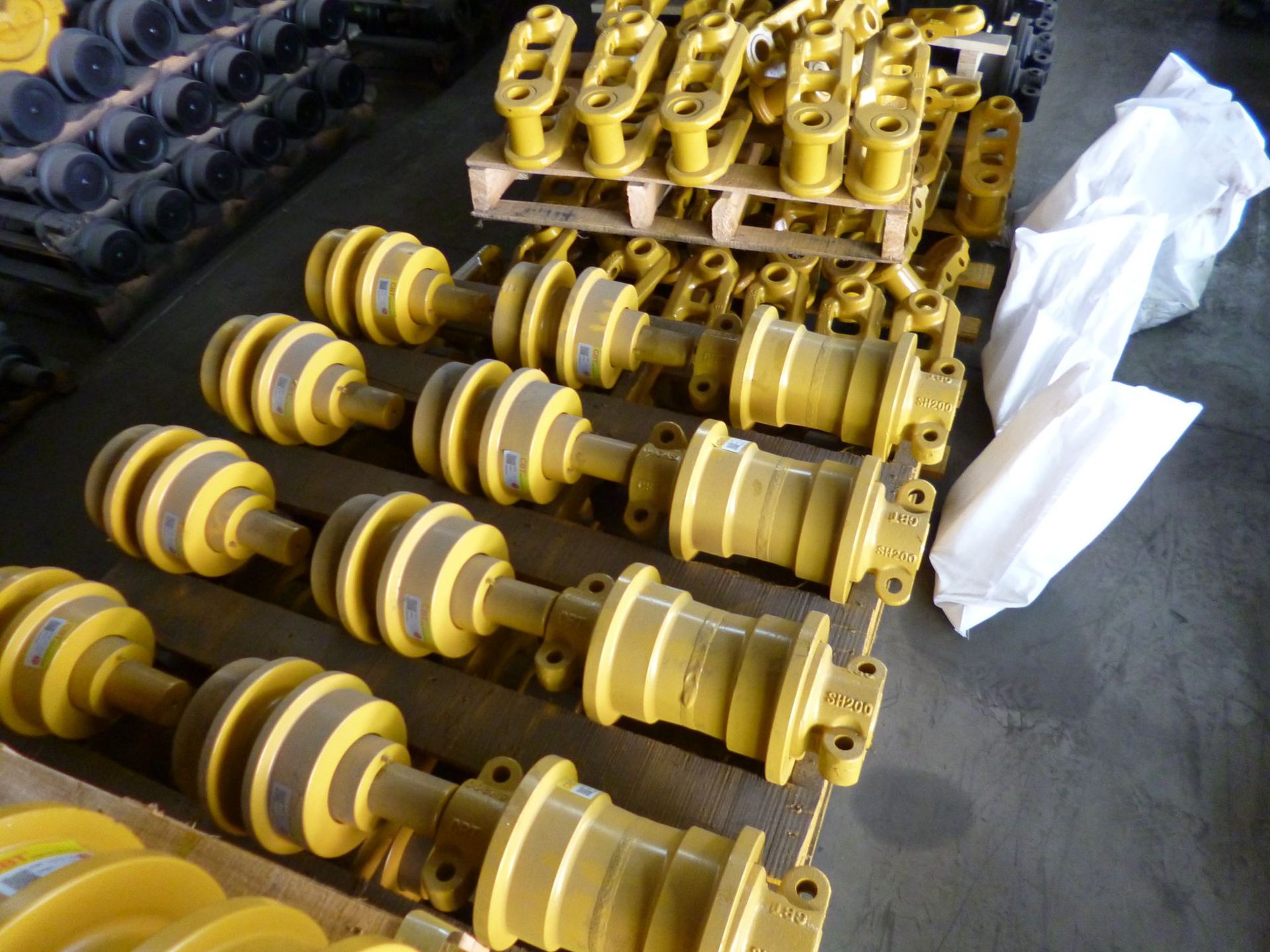 厂家供应挖掘机配件 挖机配件 底盘件 四轮一带日立ex300托链轮