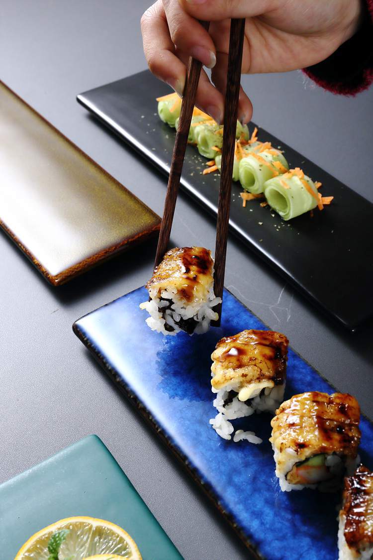 北欧简约风长方形盘子 陶瓷长条寿司盘糕点烘焙板 日式餐厅 批发