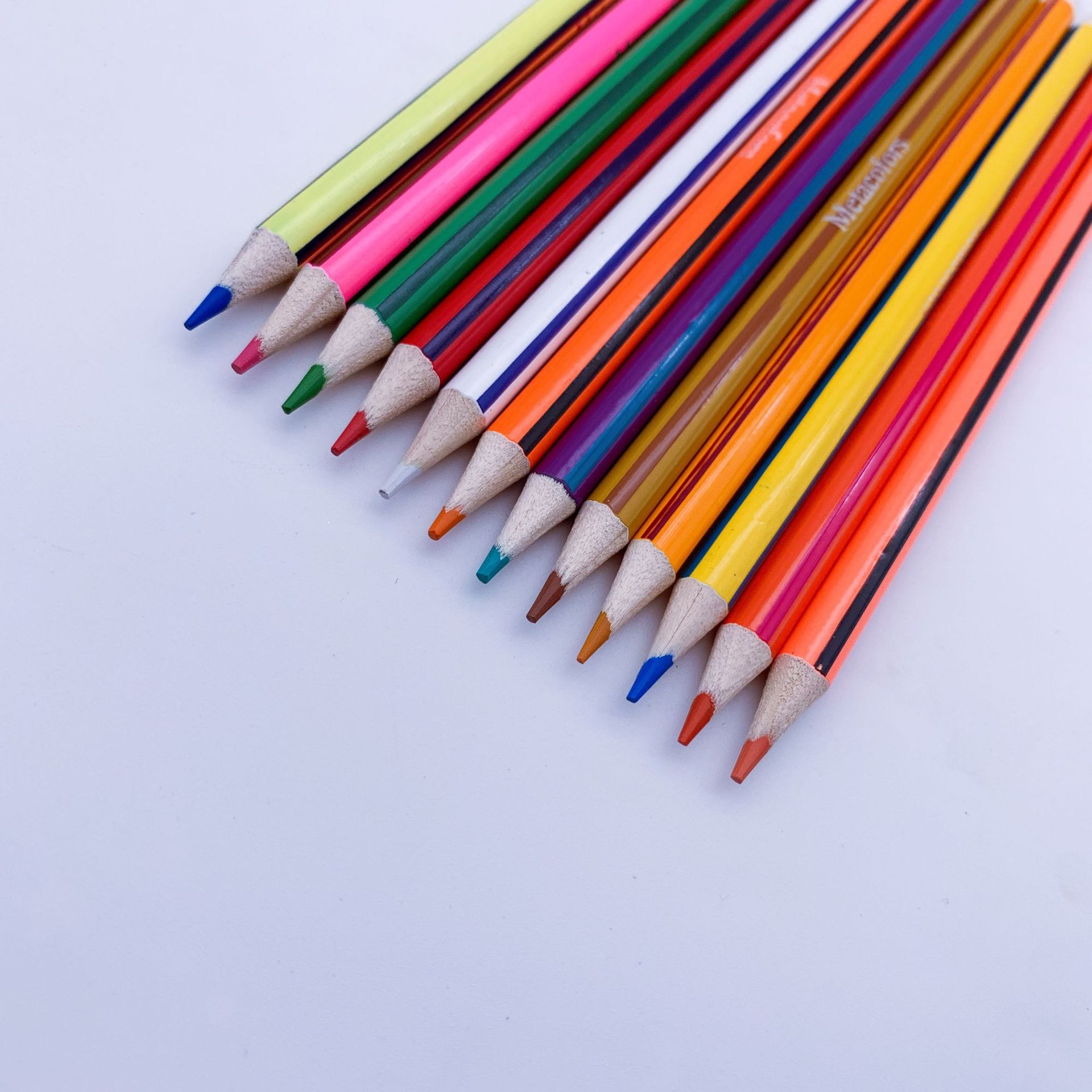 圆杆抽条双色笔一支笔两个颜色笔芯12支24色双头芯彩铅pvc袋装