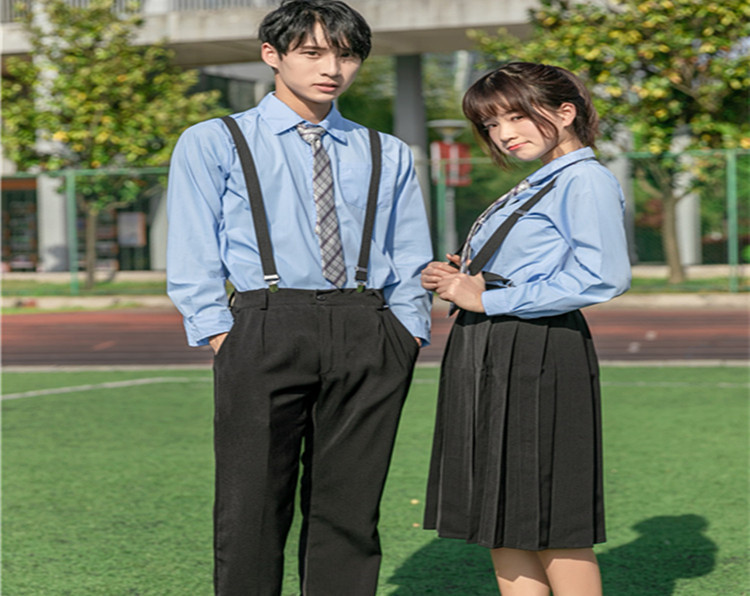 女大学生校服图片