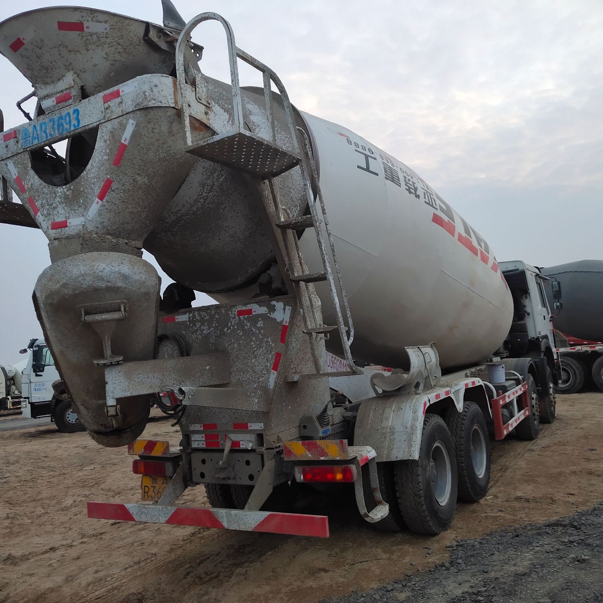 二手搅拌罐车 厂家 二手豪沃12方14方混凝土搅拌罐车 欧三车