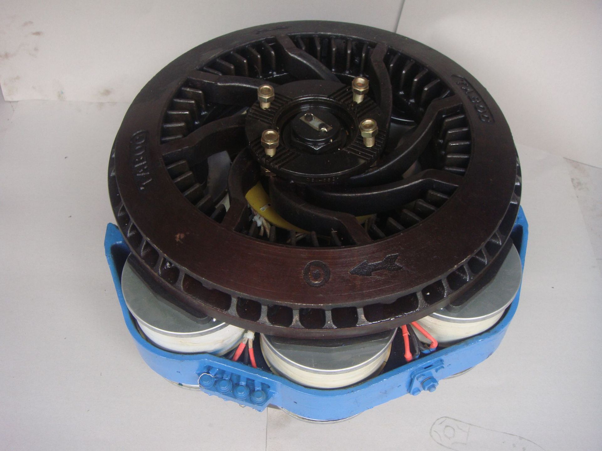 中重型载重货车,卡车,工程车,运输车电涡流缓速器kaz系列