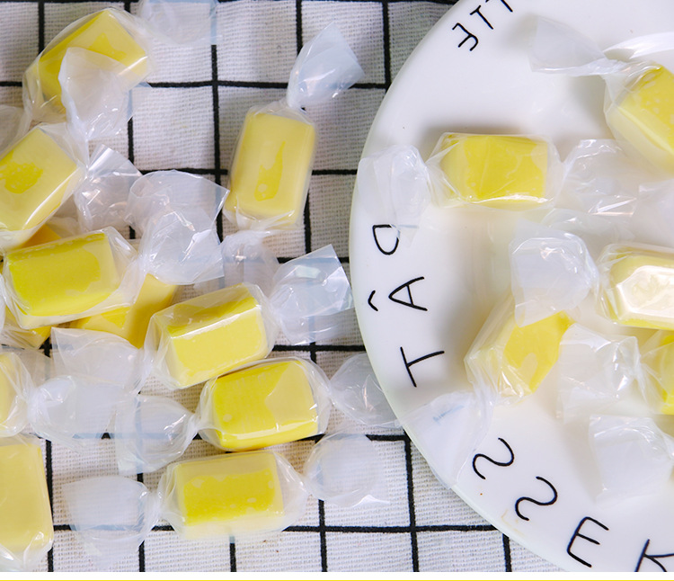 泰国风味零食 鸿茂牛奶榴莲糖特浓糖果120g 40包/箱