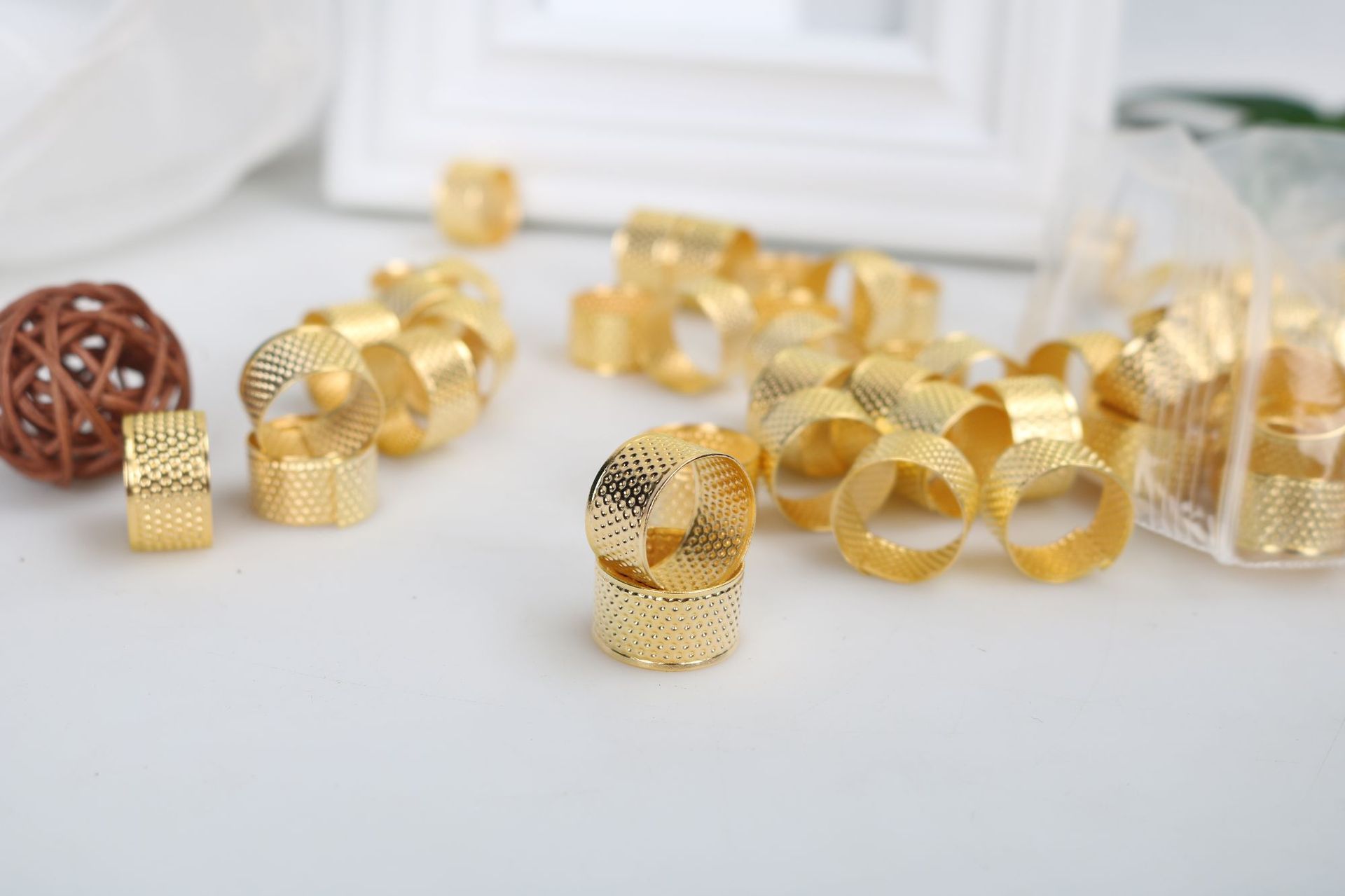 厂家货源 手工缝纫diy 手缝顶针 金色顶针 家居备用 手指顶针