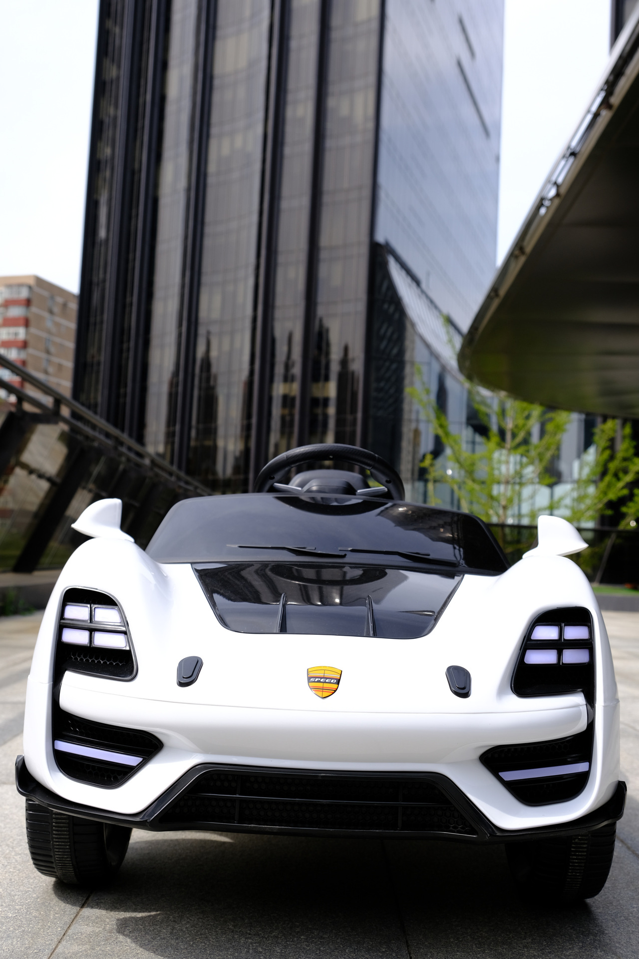 贝多奇儿童电动车汽车宝宝玩具车可坐人双遥控车早教音乐播放