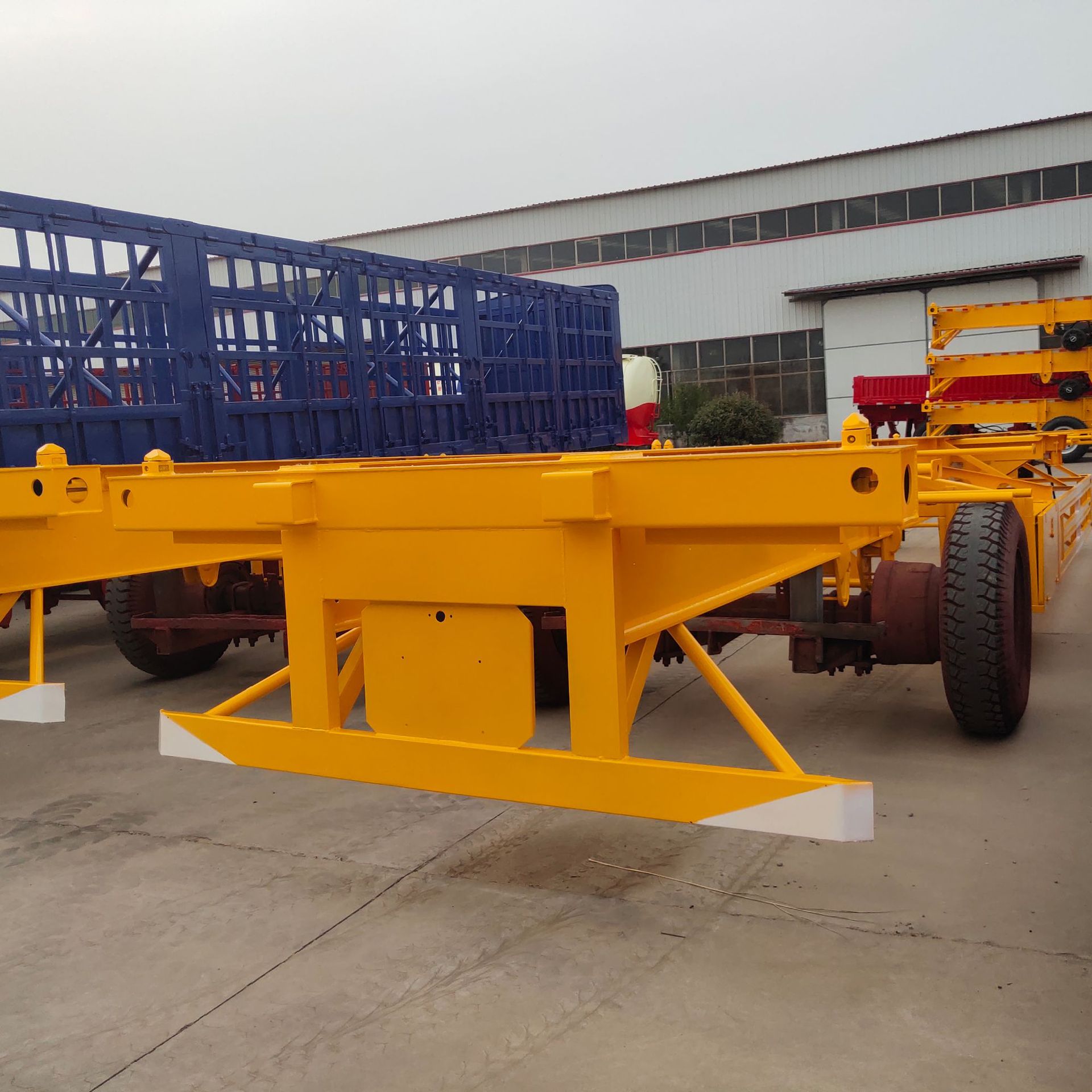 出售50英尺骨架新挂车骨架运输半挂车125米集装箱骨架特种车辆