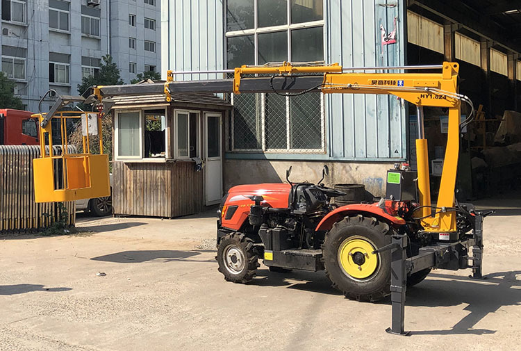 厂家热销 小型拖拉机头带1.8吨折臂液压吊机