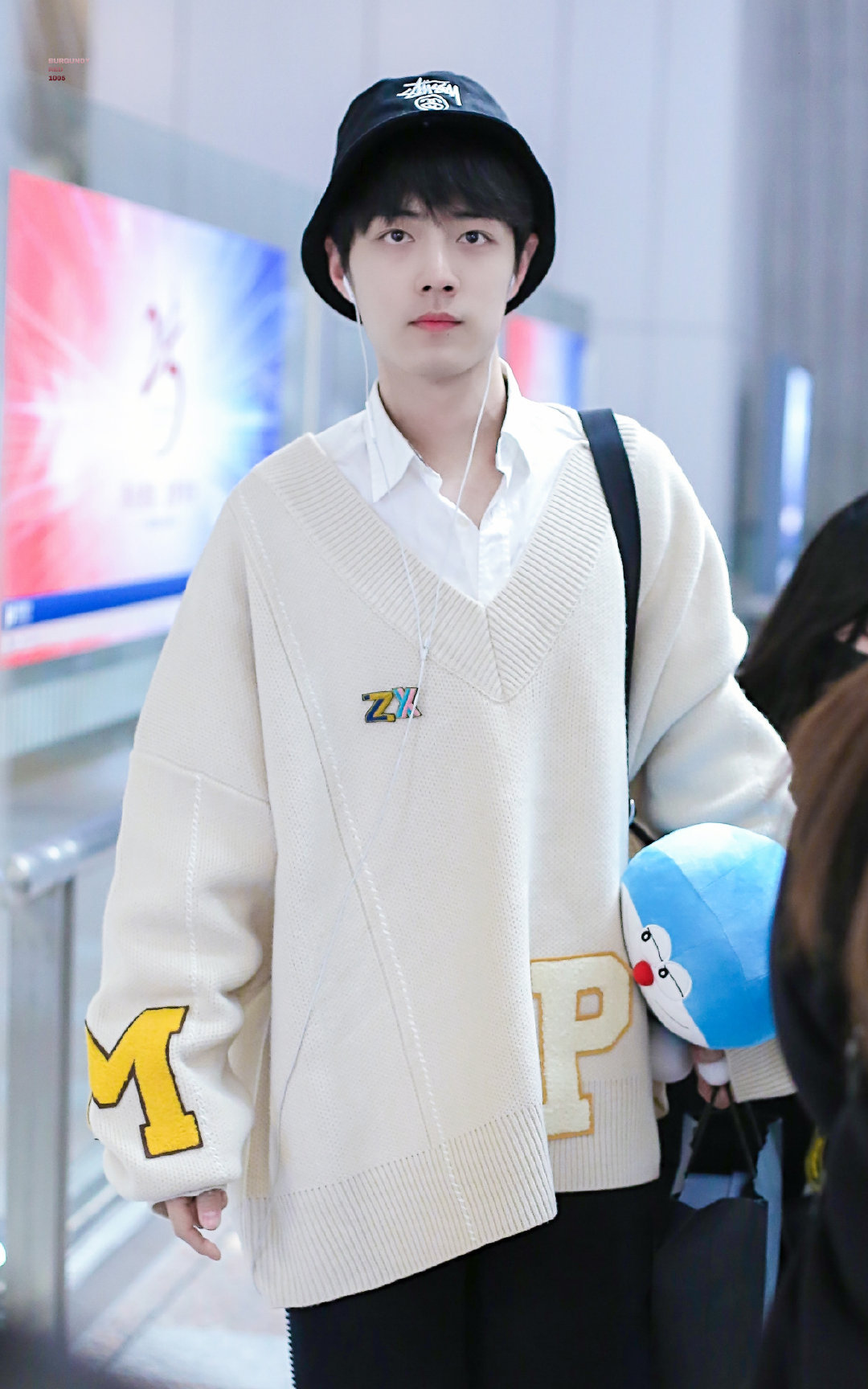 肖战同款毛衣衣服套头v领宽松慵懒风针织情侣装秋冬衣服毛衫外套