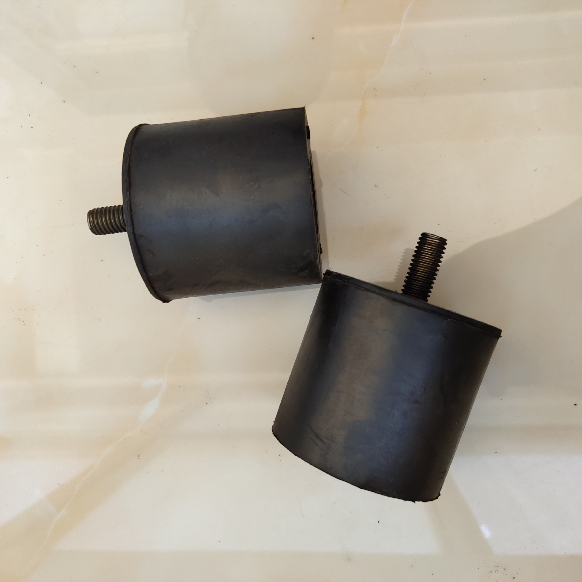 汽车橡胶减震垫 减震器缓冲块 发动机胶垫衬套 橡胶件加工定制