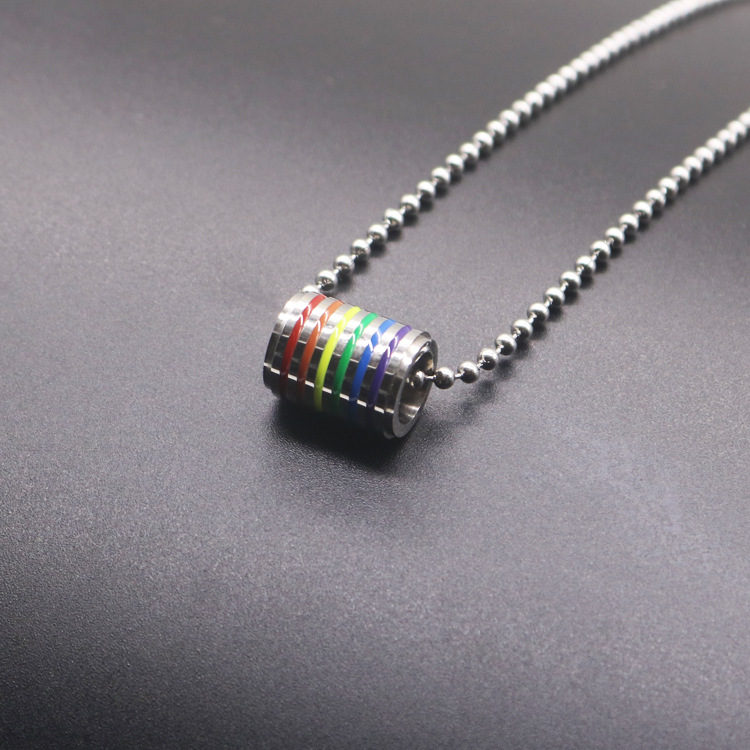 六色彩虹项链情侣吊坠 同性恋同志gay圆柱滚轮钛钢项链