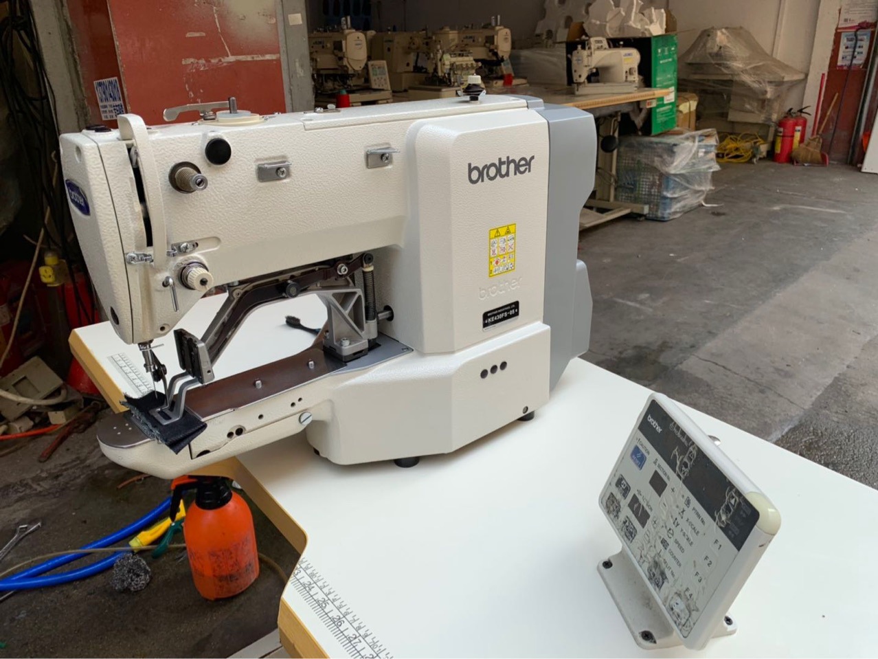 兄弟日本套结机