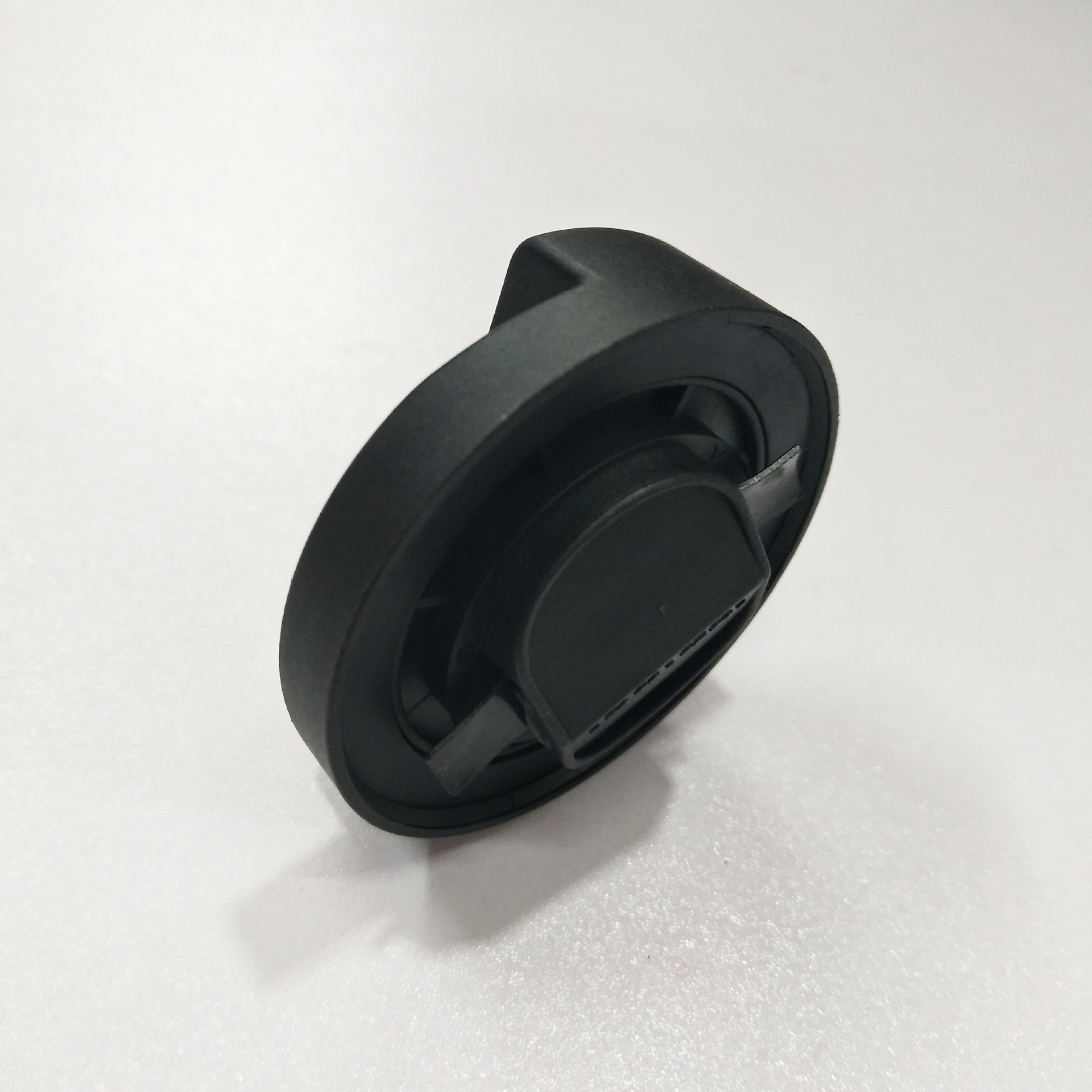 汽车机油滤清器盖 废气阀盖适用于奔驰-梅赛德斯 质保一年