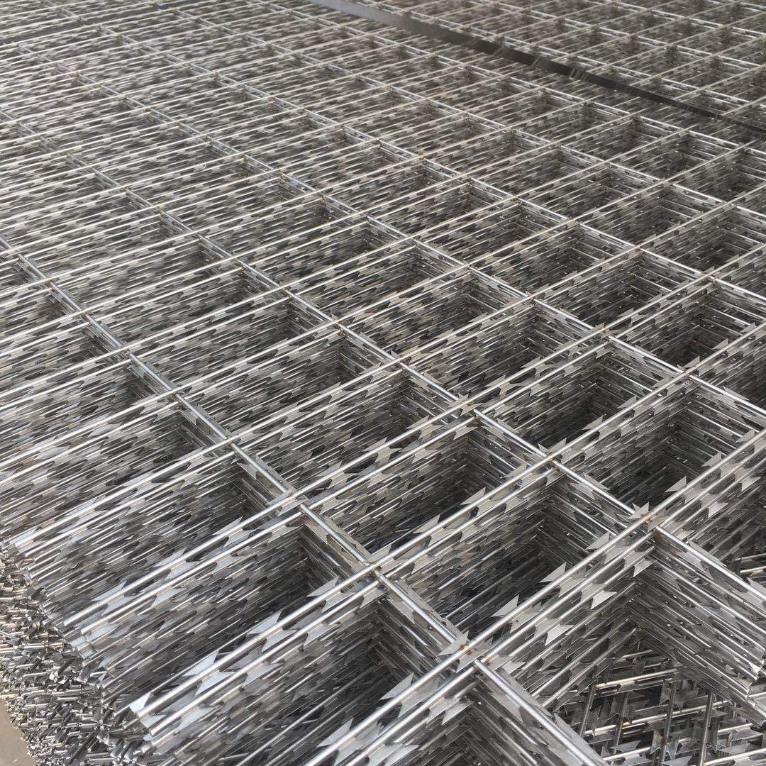 【厂家现货】焊接刀片刺网 防爬刺网 刀片刺绳网片 带刺铁篱笆
