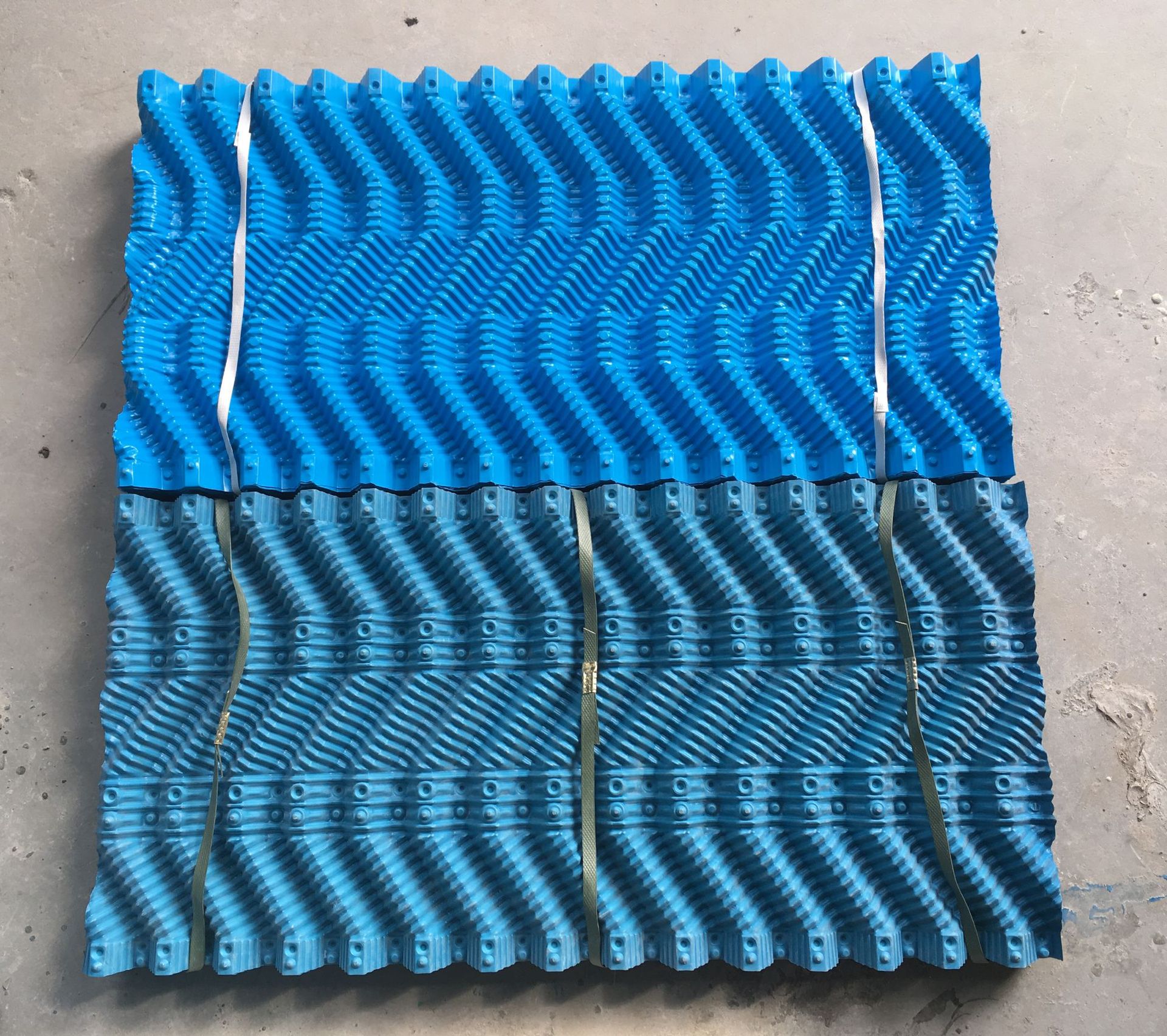 供应方形冷却塔填料高效s波散热填料pvc材质逆流式冷却塔填料