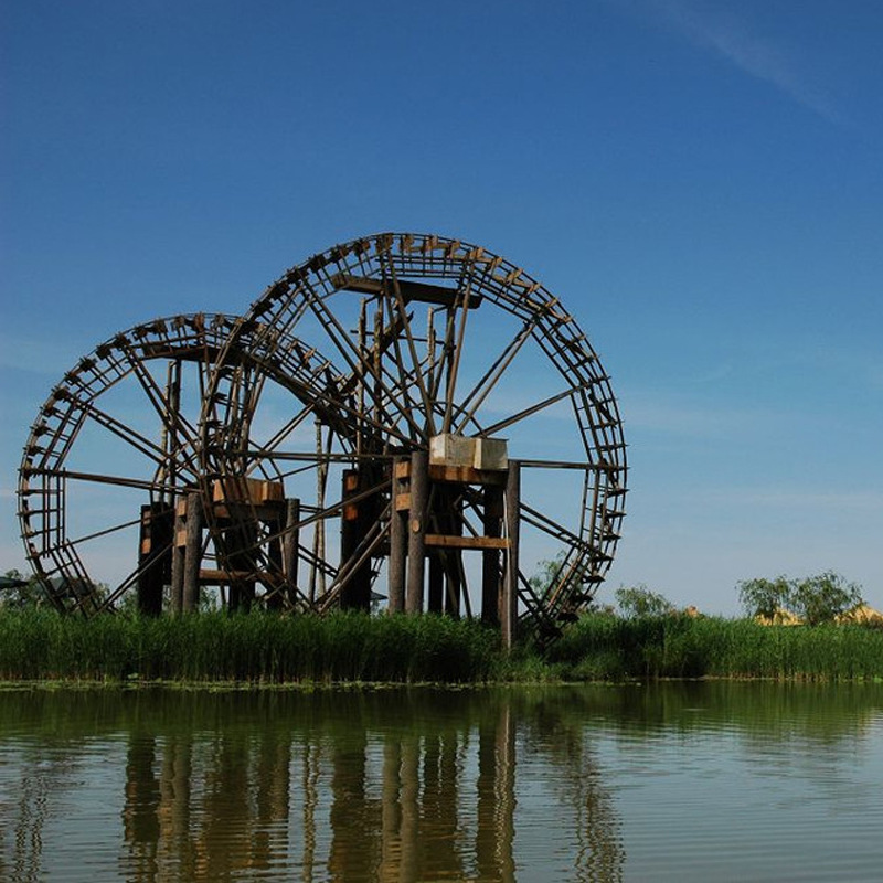 大型木质防腐木水车荷兰风车厂家定制支持私人来图来样制作