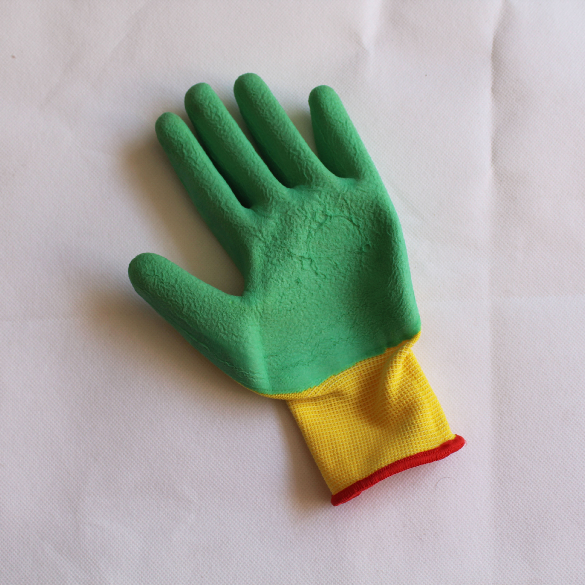 浸胶发泡手套绿色软胶半挂车间加厚乳胶尼龙手套