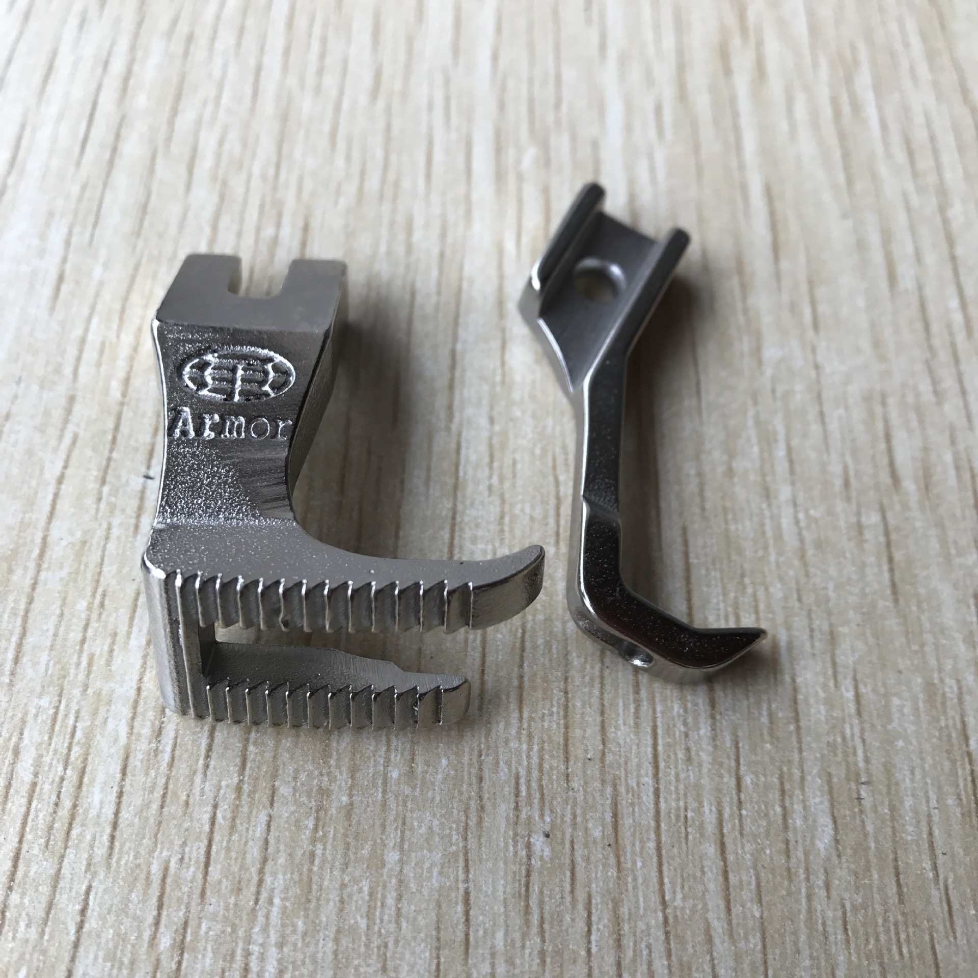 同步车无痕双边压脚电脑同步车无齿双边压脚dy车光底压脚普通压脚