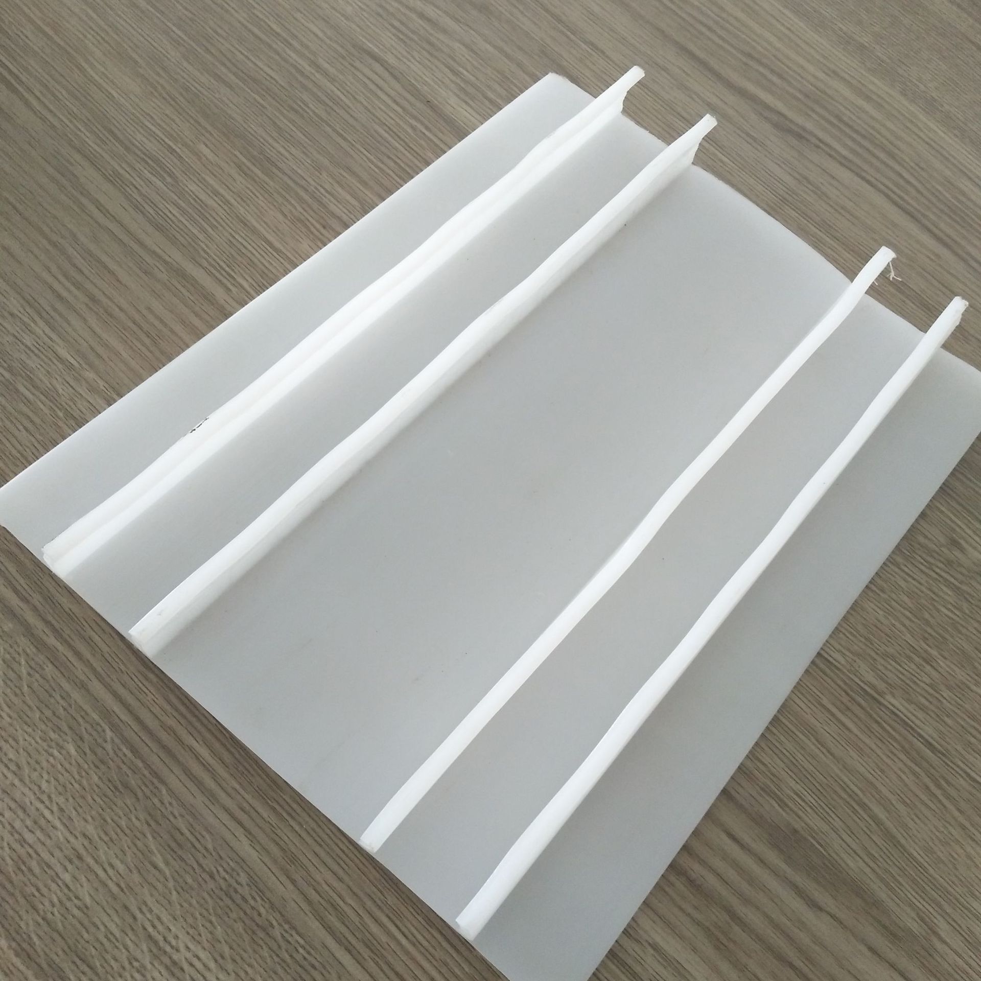 厂家专业定制型 eva止水带 ecb背贴式塑料止水条施工缝专用止水带