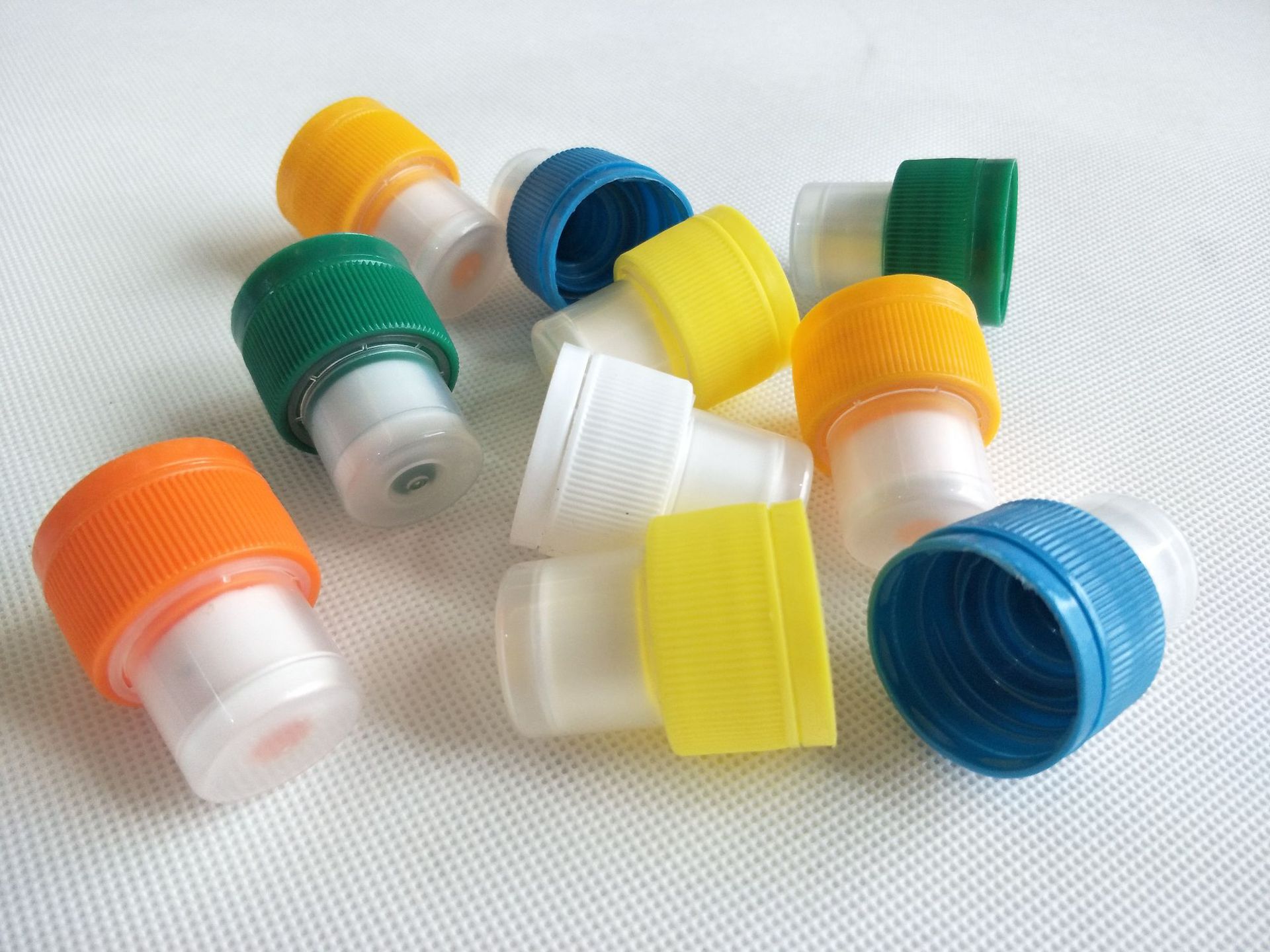 塑料盖子28标准口径运动盖伸缩盖吸吸盖儿童饮料盖子