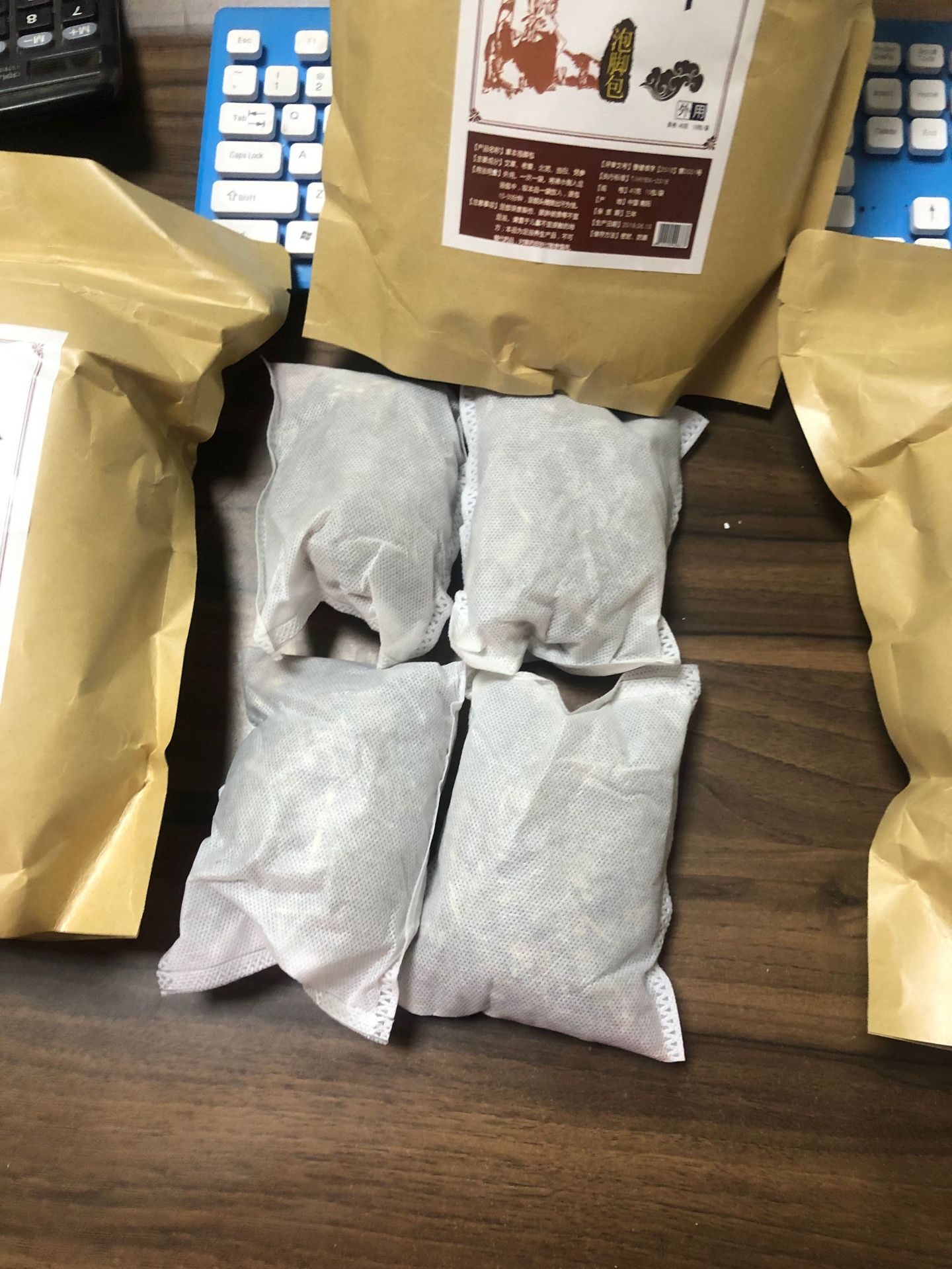 厂家直销张嘉倪同款草本泡脚包祛湿粉助眠泡脚药包礼品艾草中药包