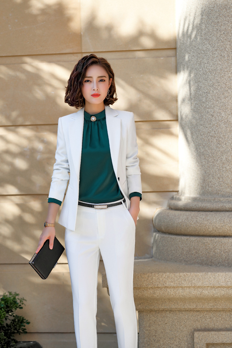 白色西装女套装2020秋冬款气质时尚修身女士短款小西服外套职业装