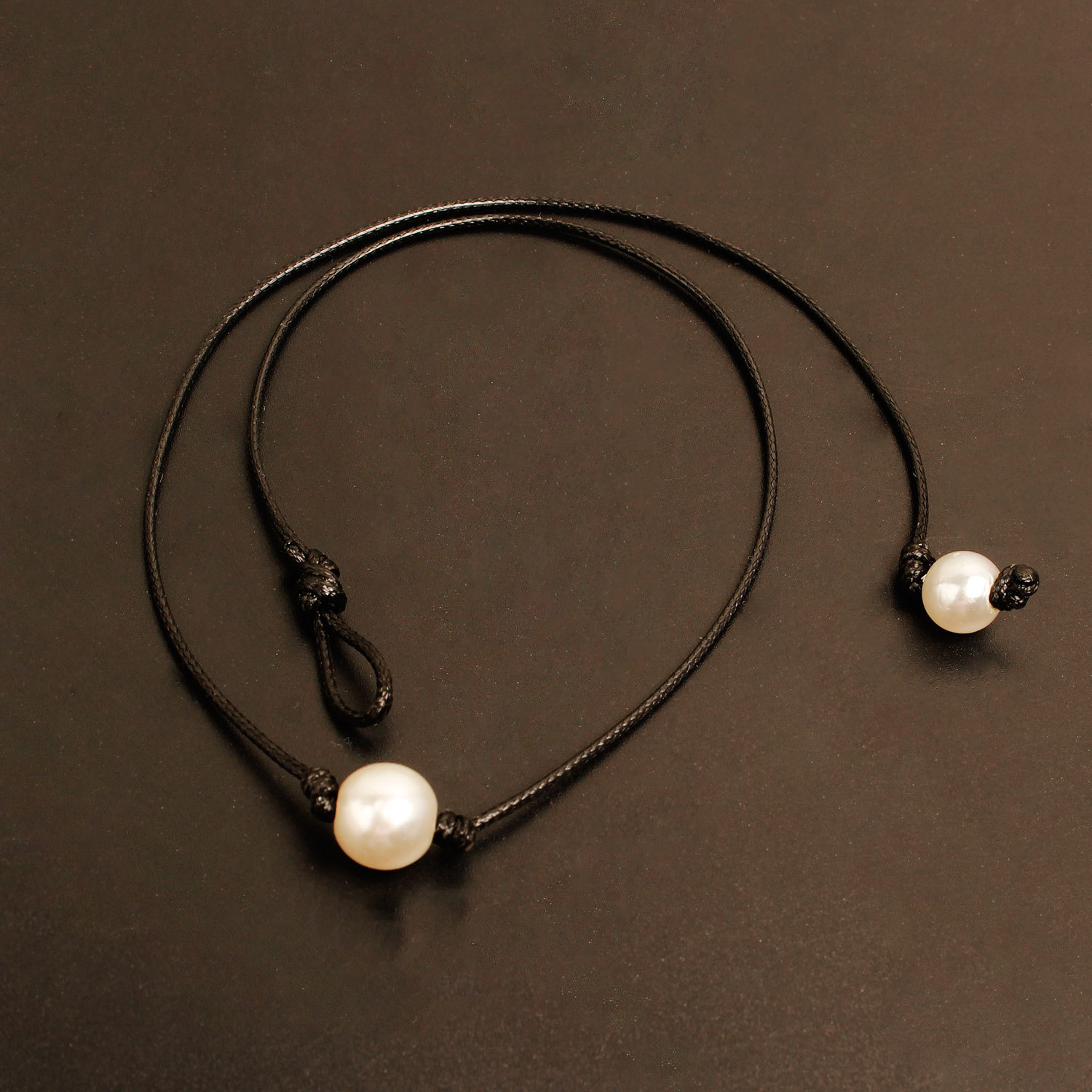 皮绳仿珍珠精致简约欧美女式项链 精美仿珍珠吊坠淘宝爆款