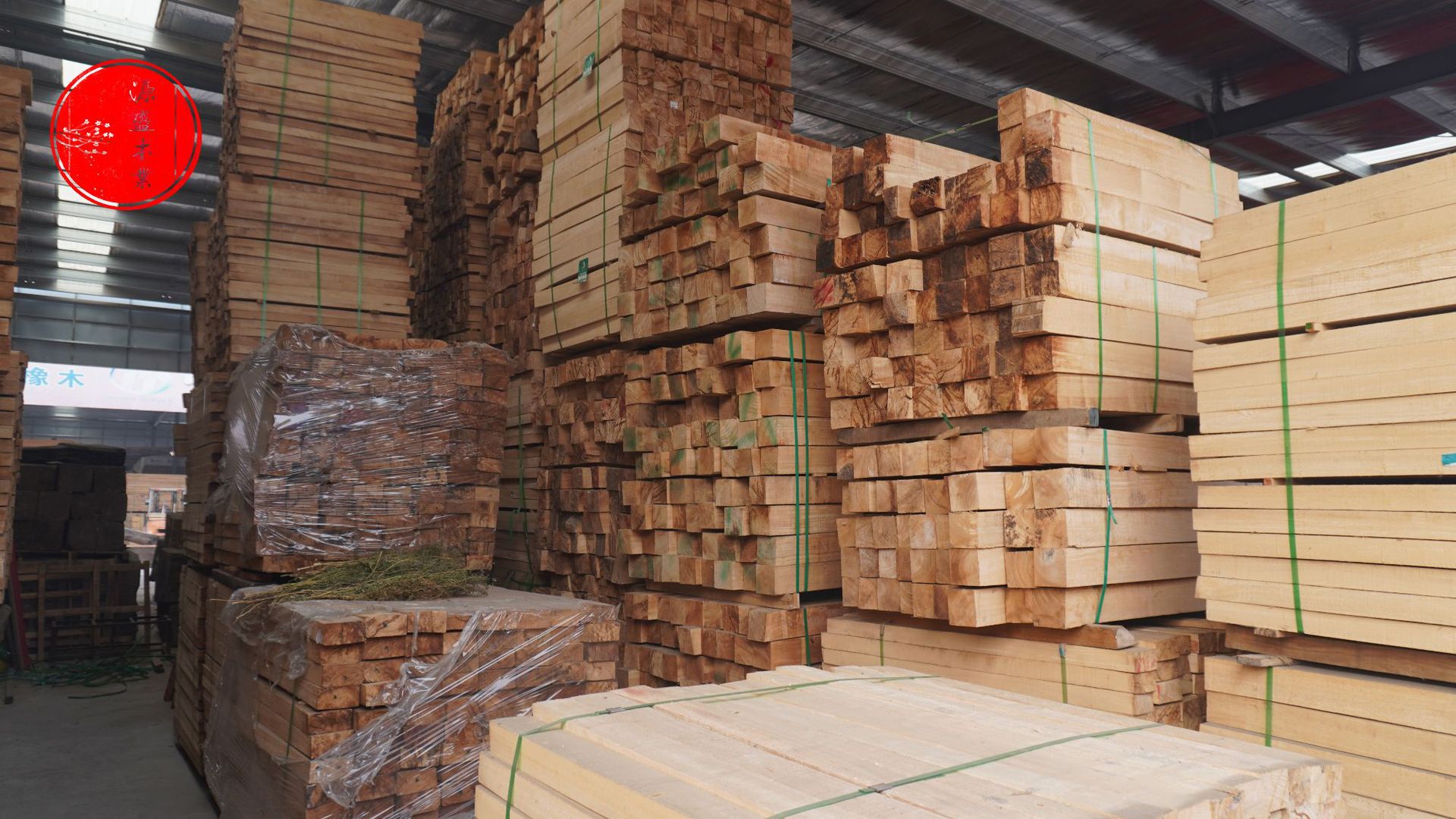 批发橡胶木板材柱子烘干实木规格料橡胶木