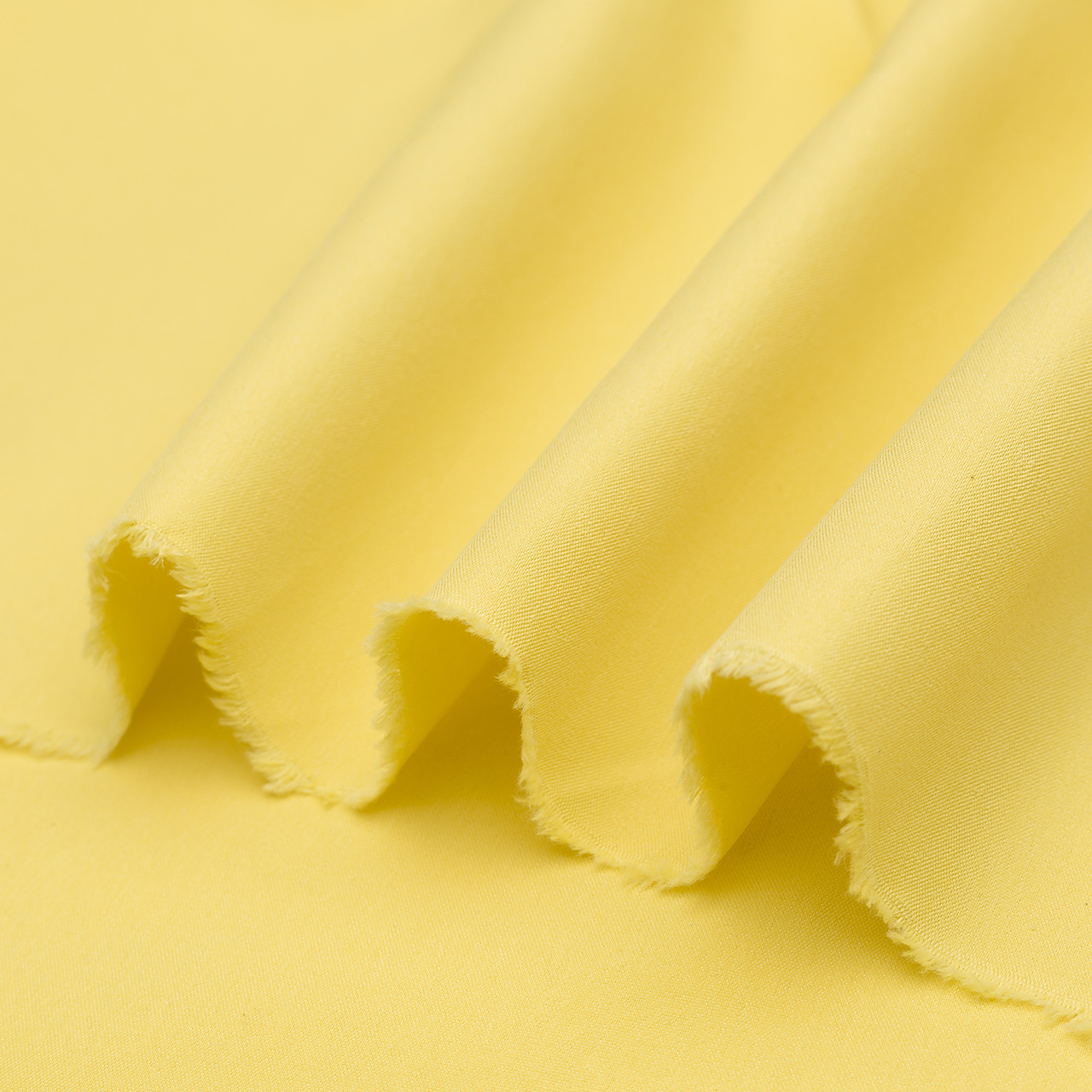 厂家直销酷丝棉平纹全涤染色面料时尚男女装西装夹克棉服裙子布料