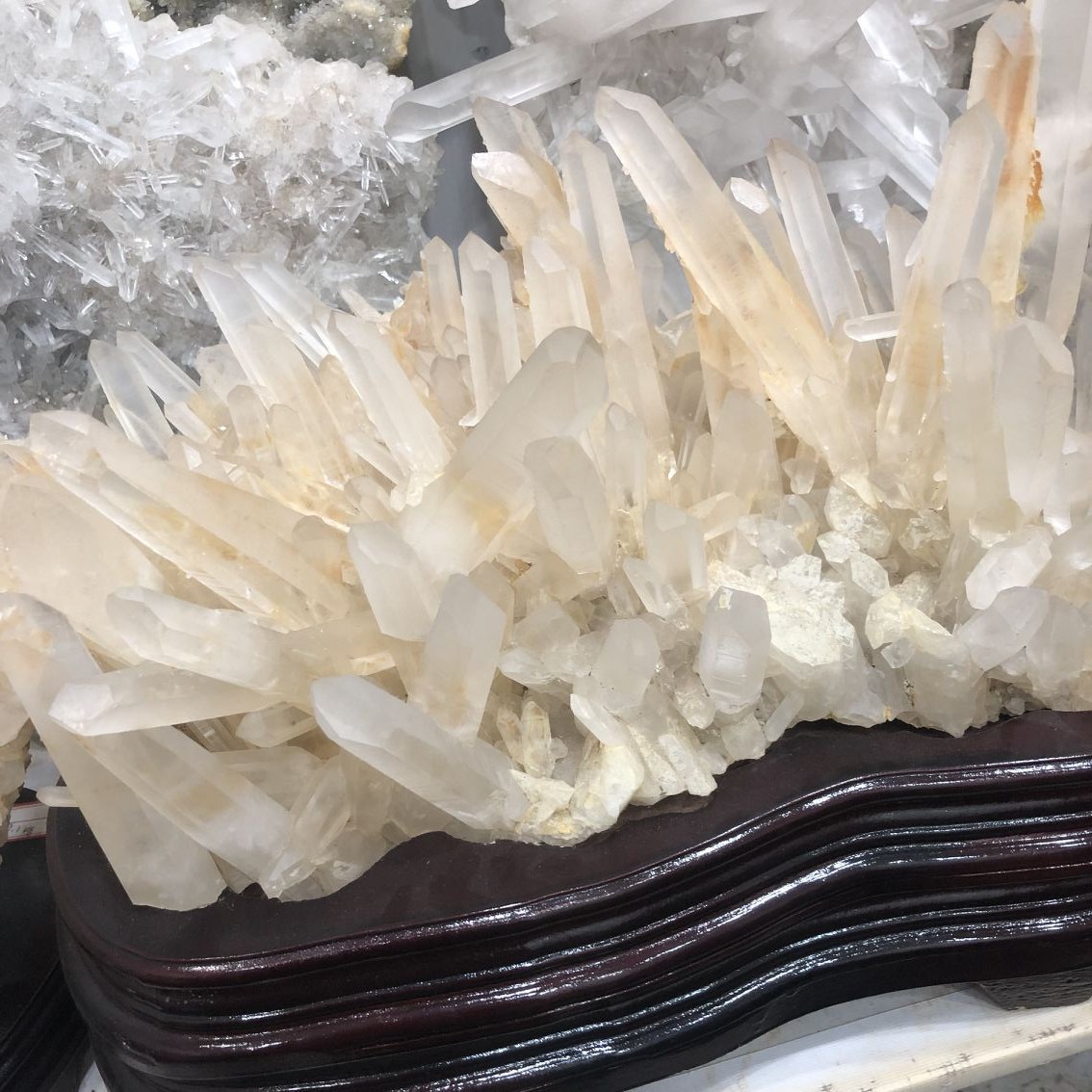 水晶原石水晶柱 标本石 骨干水晶厂家可订货