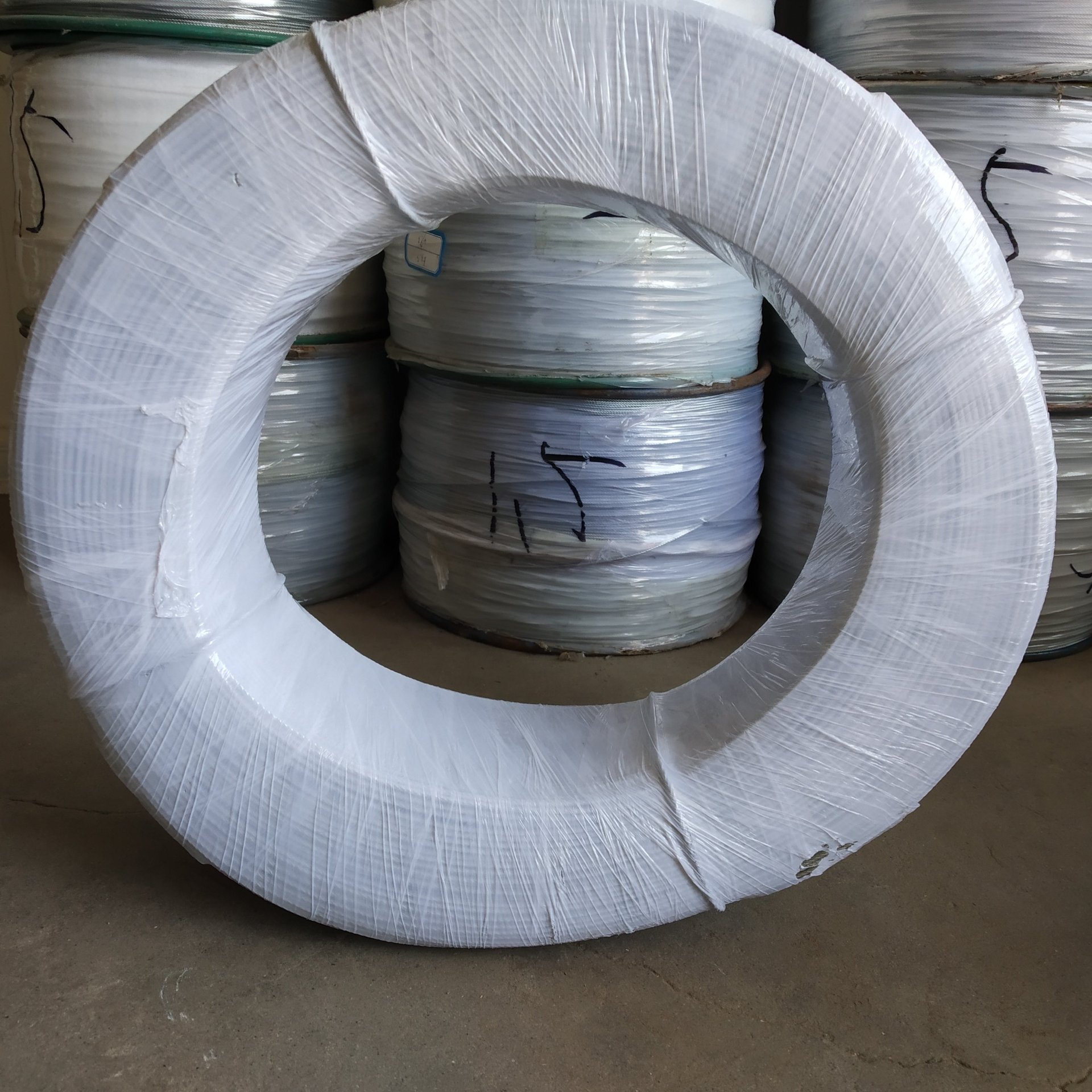 3mm镀锌钢丝绳 光面钢丝绳 钢丝绳