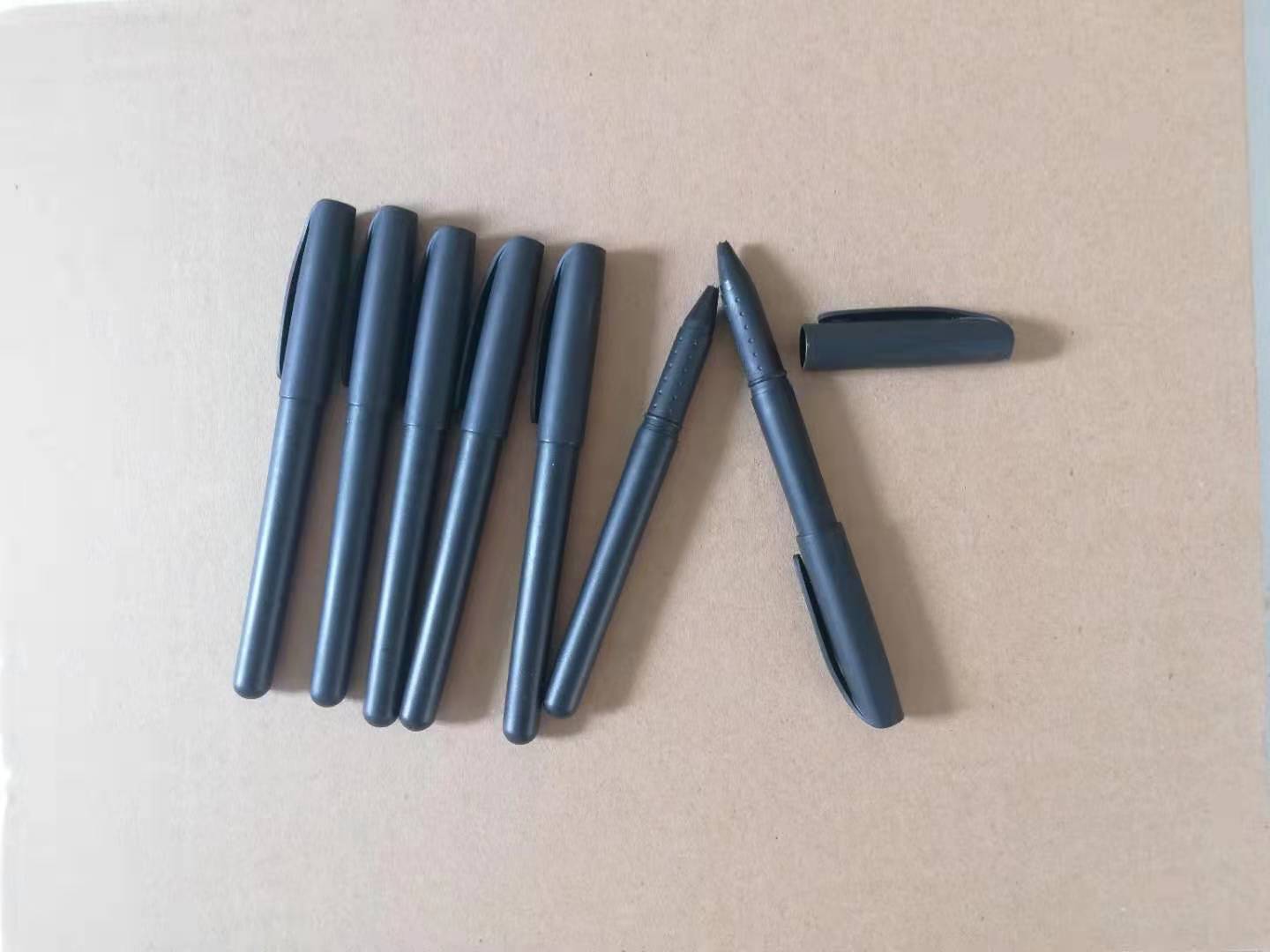 塑料笔壳_厂家直销pp中性笔杆普通容量笔杆签字办公笔笔壳 - 阿里巴巴