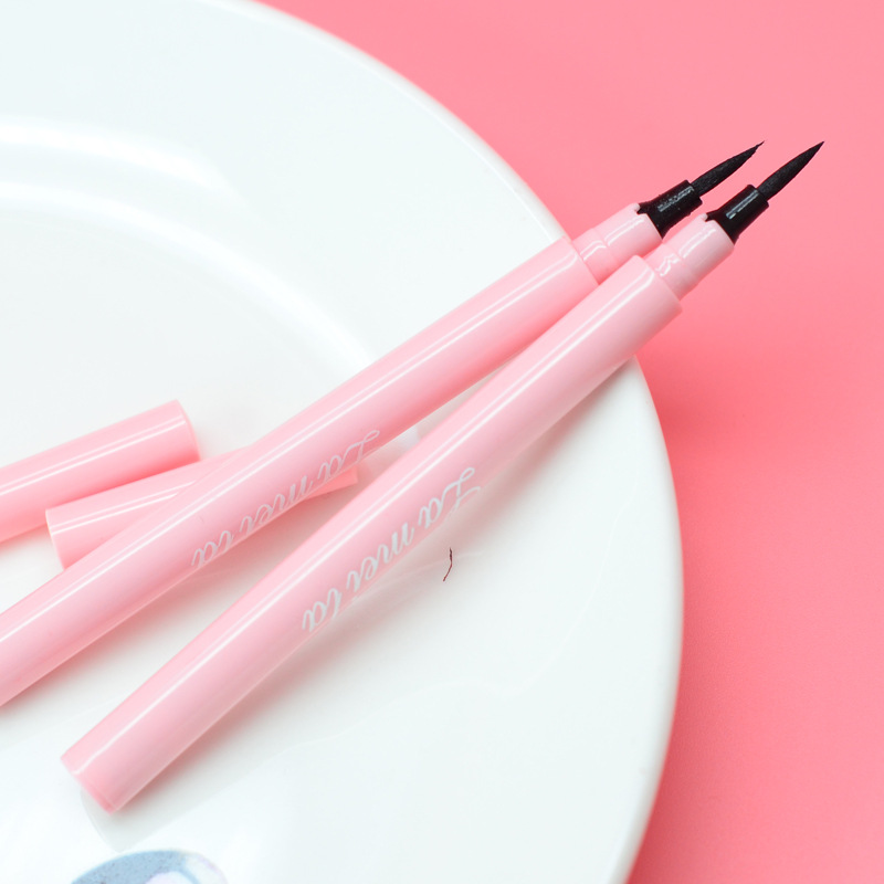 拉美拉眼线液笔黑色 不易脱色不易晕染非胶笔775