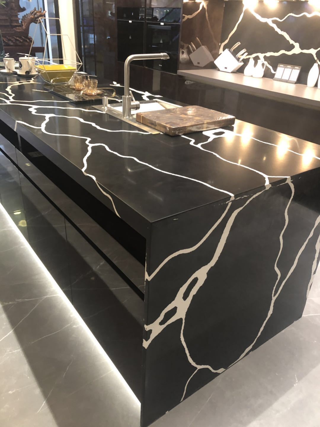 鱼肚黑黑白根黑色人造石英石天然花纹石材橱柜厨房台面批发定制