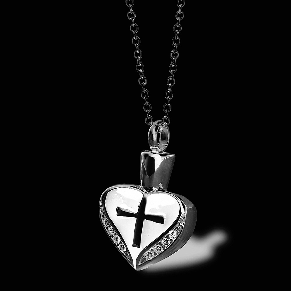 钛钢可打开爱心十字架骨灰盒男女纪念吊坠心形微镶锆石香水瓶项链